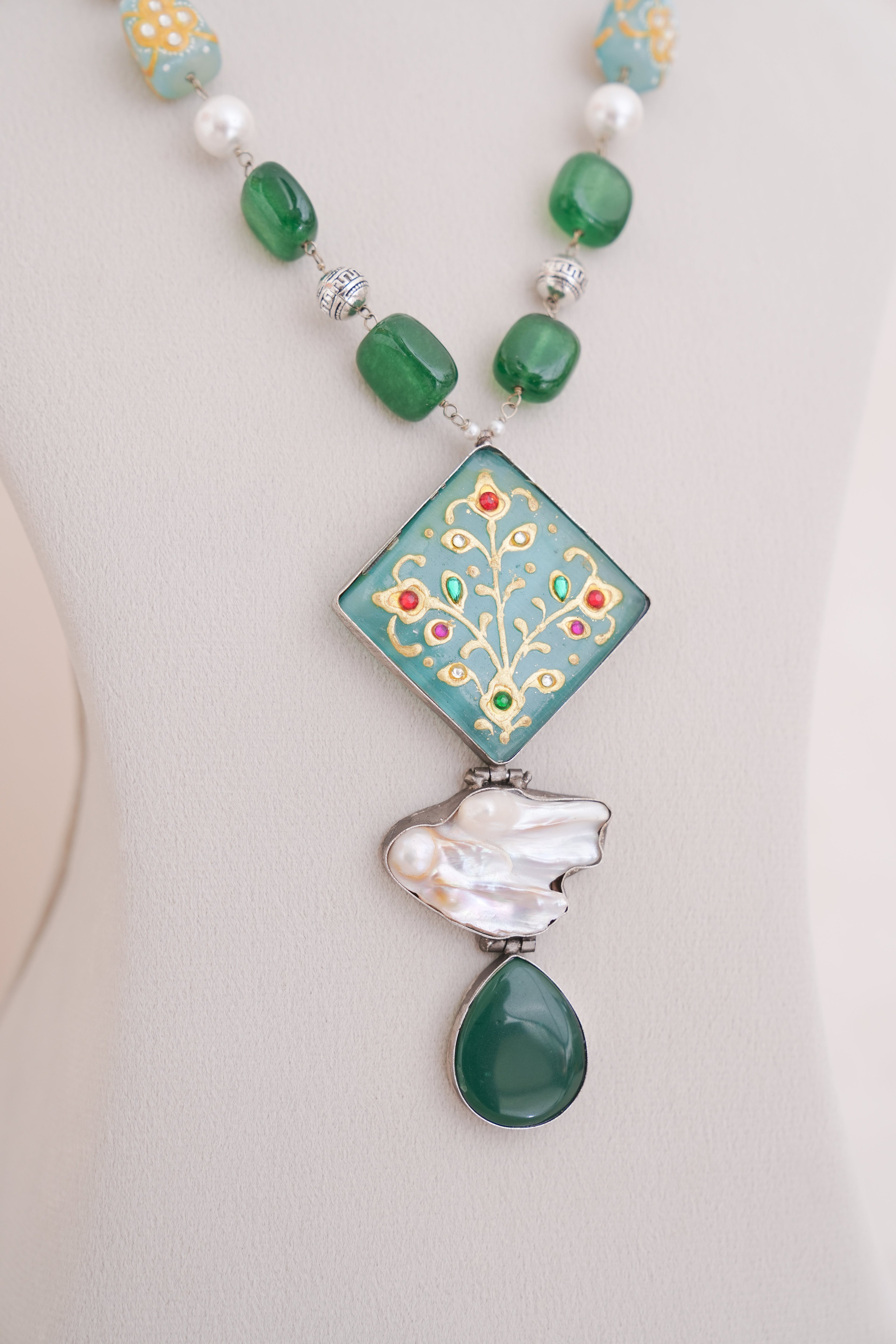 Handpainted Beads & Pearls Pendant Necklace & Earrings Set