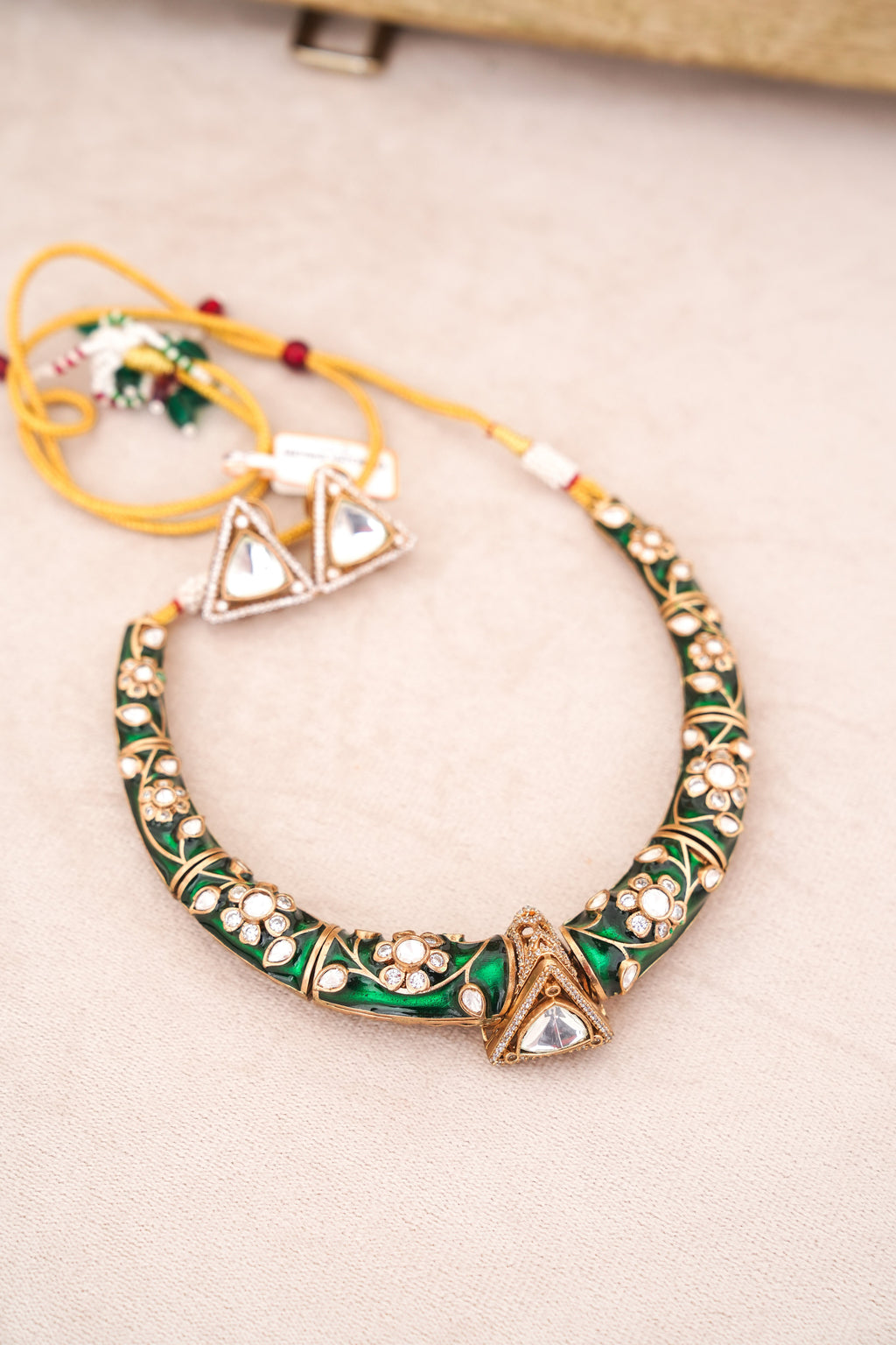 Emerald Triad Floral Choker  Earrings Set