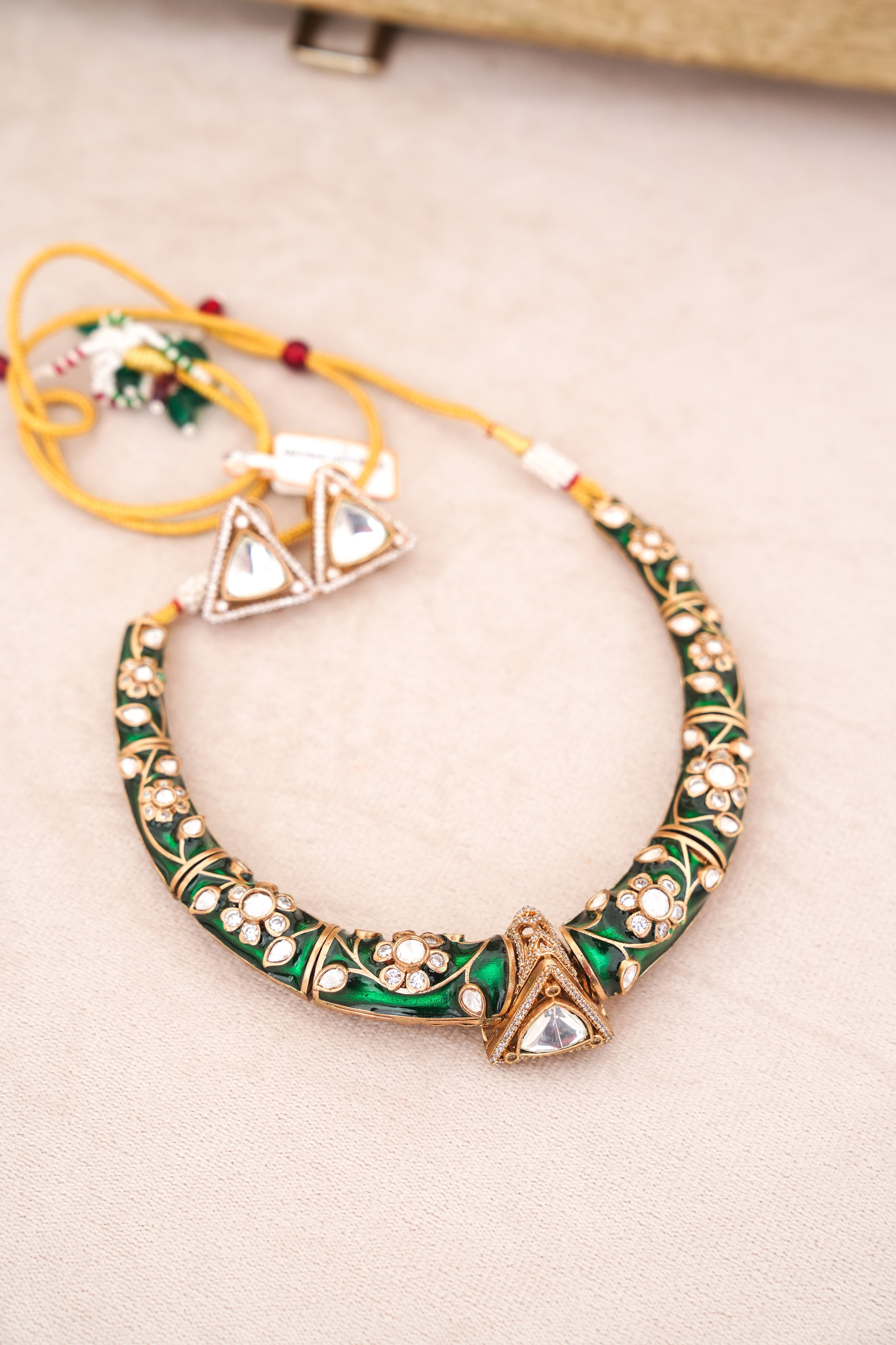 Emerald Triad Floral Choker  Earrings Set