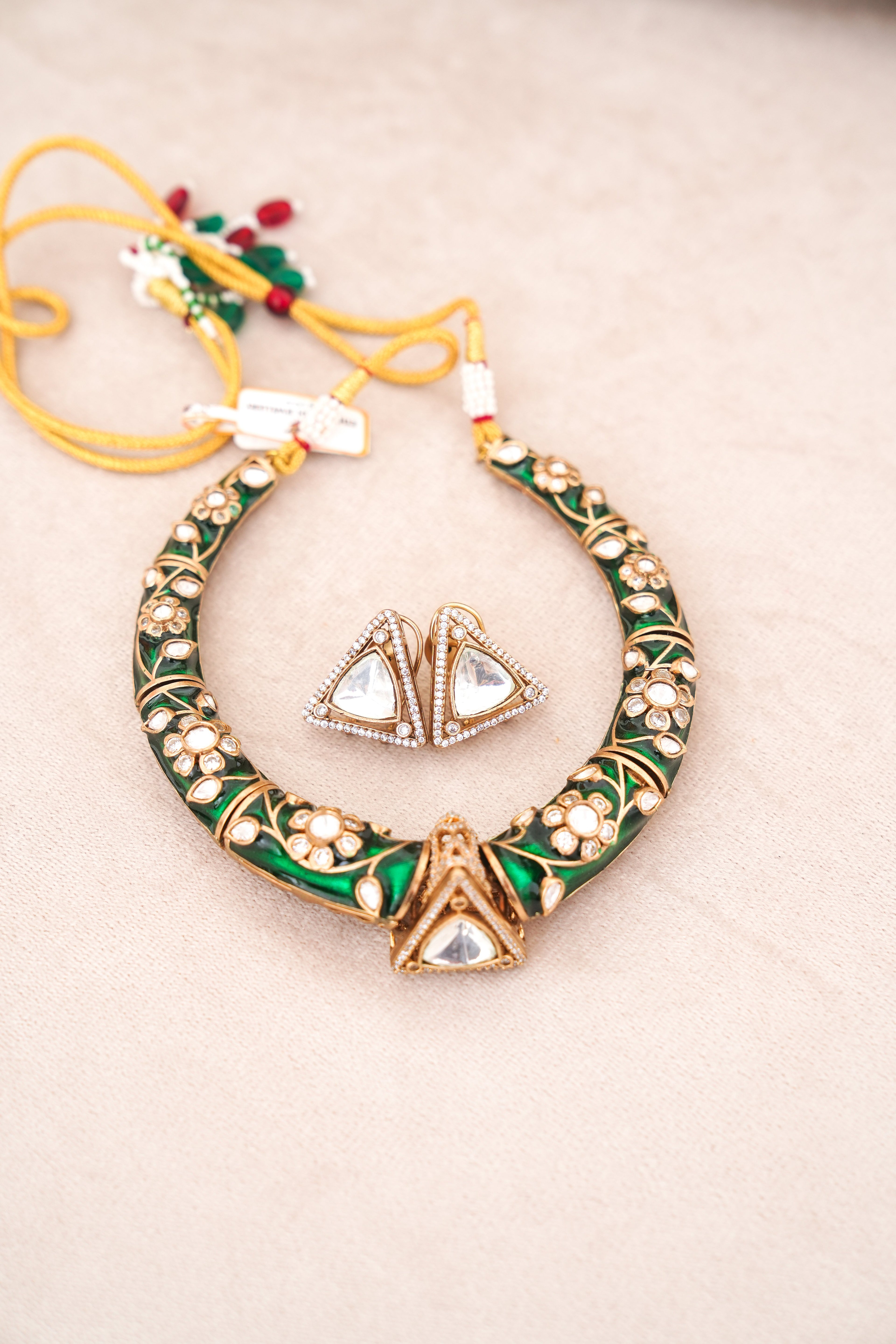 Emerald Triad Floral Choker  Earrings Set