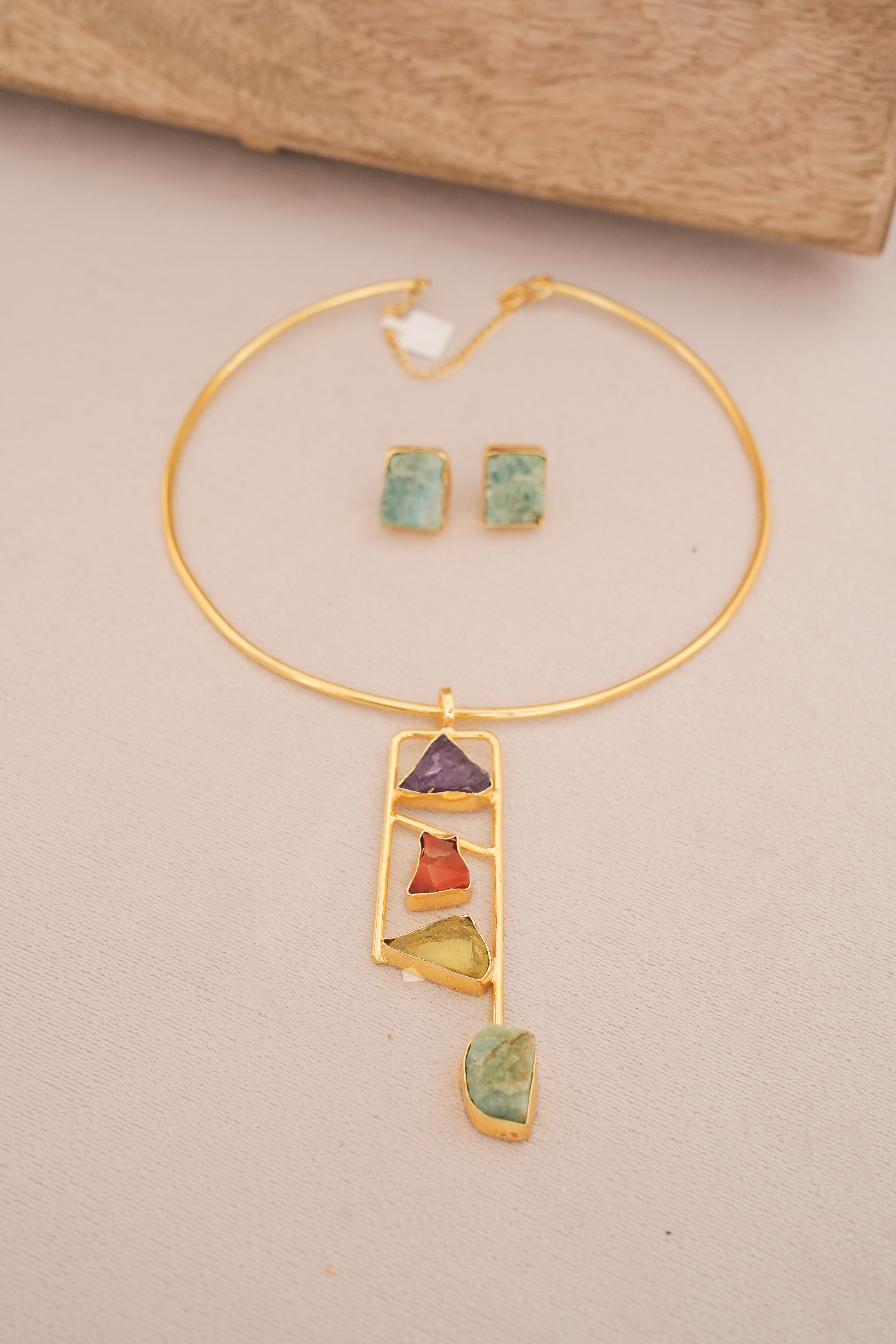 Raw Multistone Geometric Hasli Set