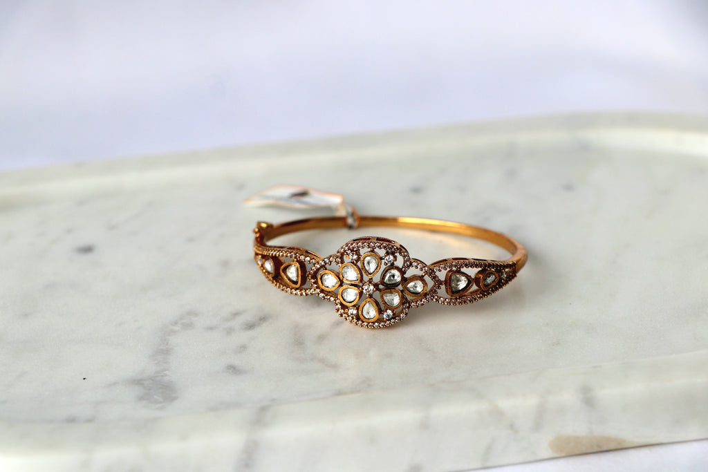 Gilded Antique Gold Floral Polki Bangle