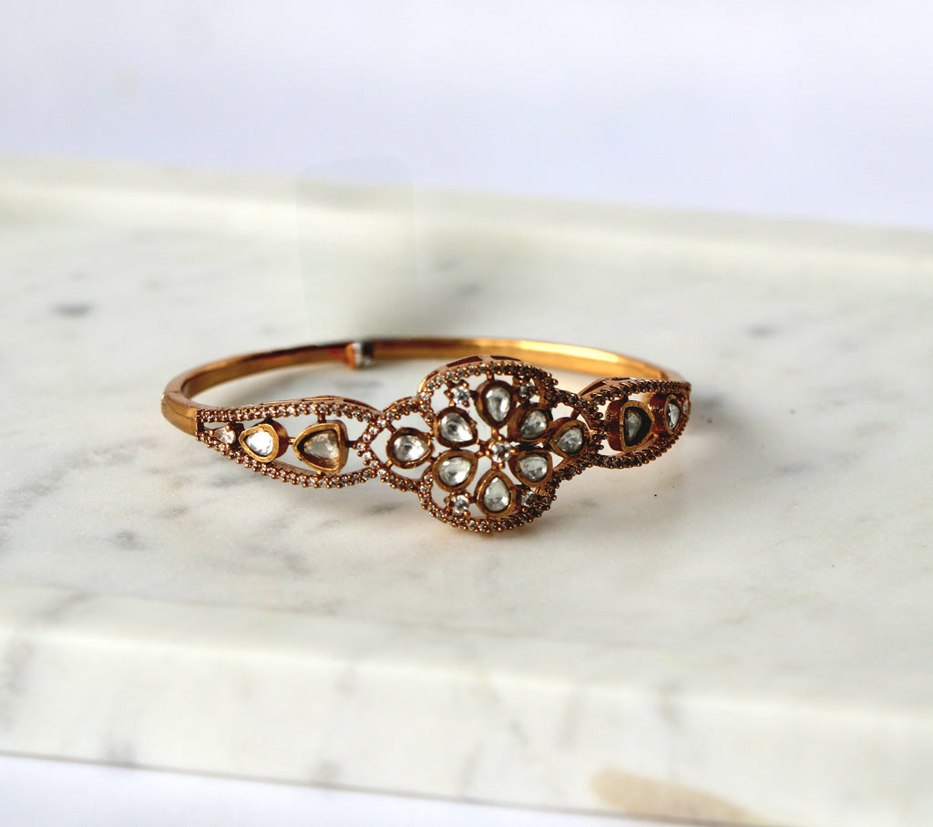 Gilded Antique Gold Floral Polki Bangle