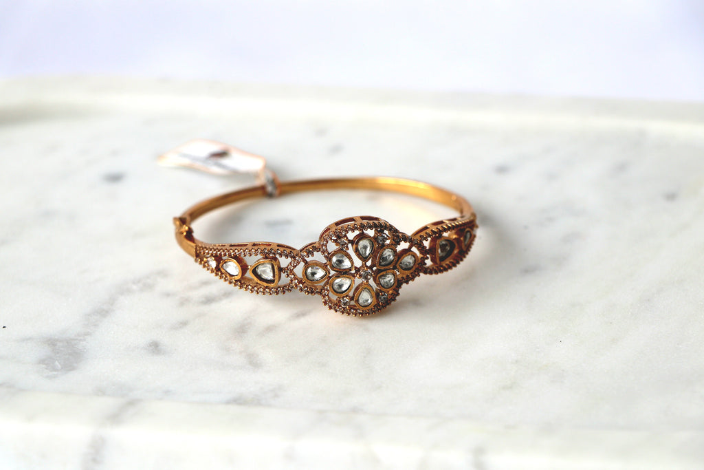 Gilded Antique Gold Floral Polki Bangle