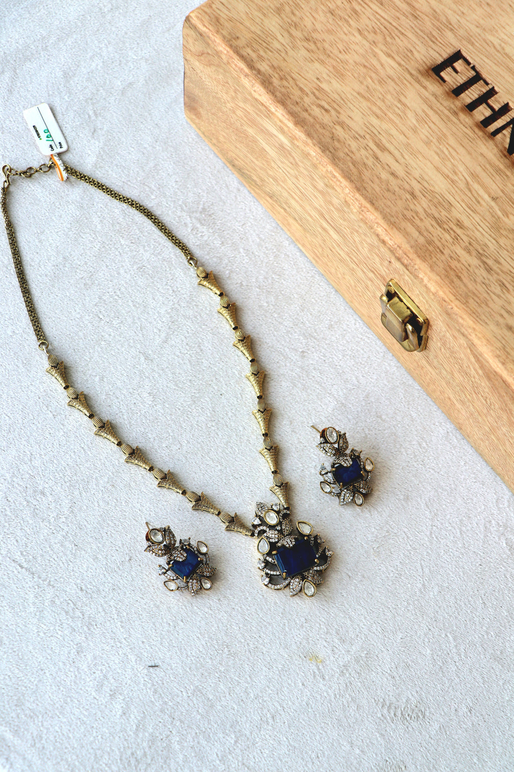 antique finish Navy blue doublet Pendant Necklace Set