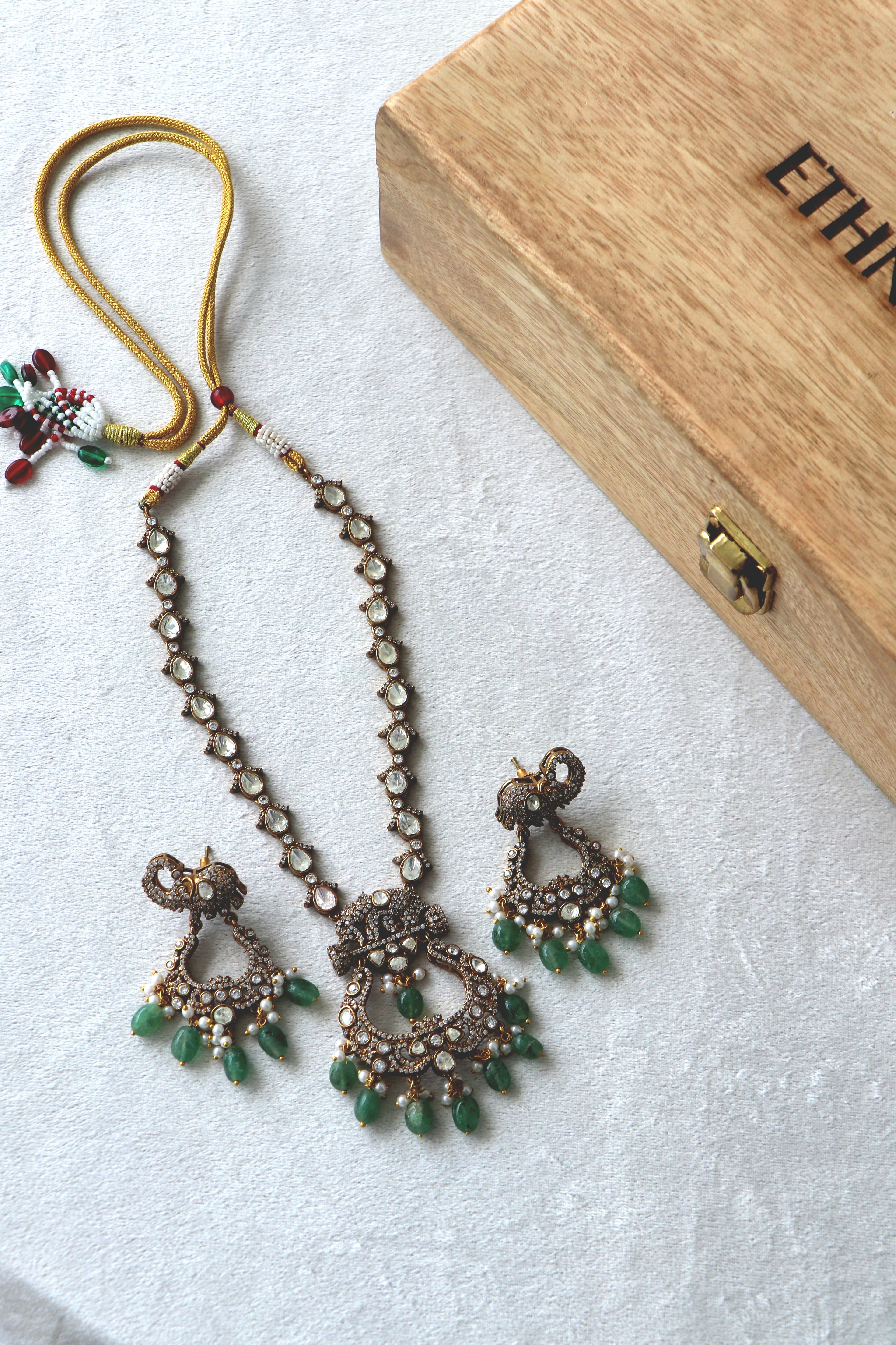 Antique Elephant Motif Emerald  Pearl Necklace Set