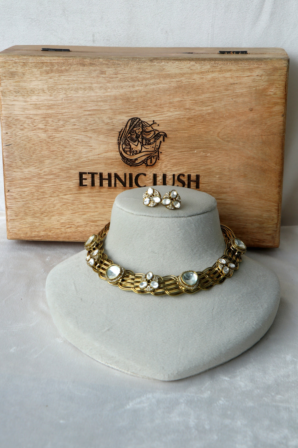 Gold Mesh Polki Necklace  Earring Set