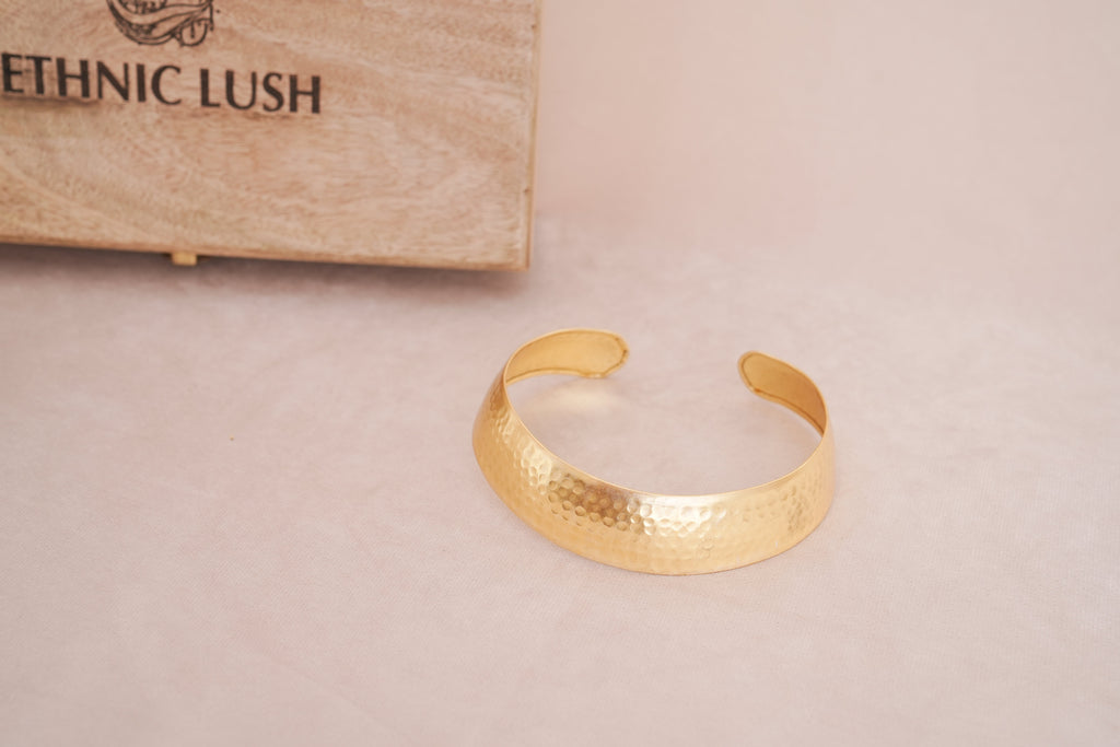 Hammered Brass Hasli Choker Necklace