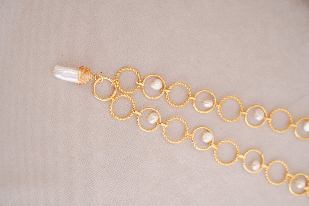 Minimalist Circle Necklace with Pearl Pendant