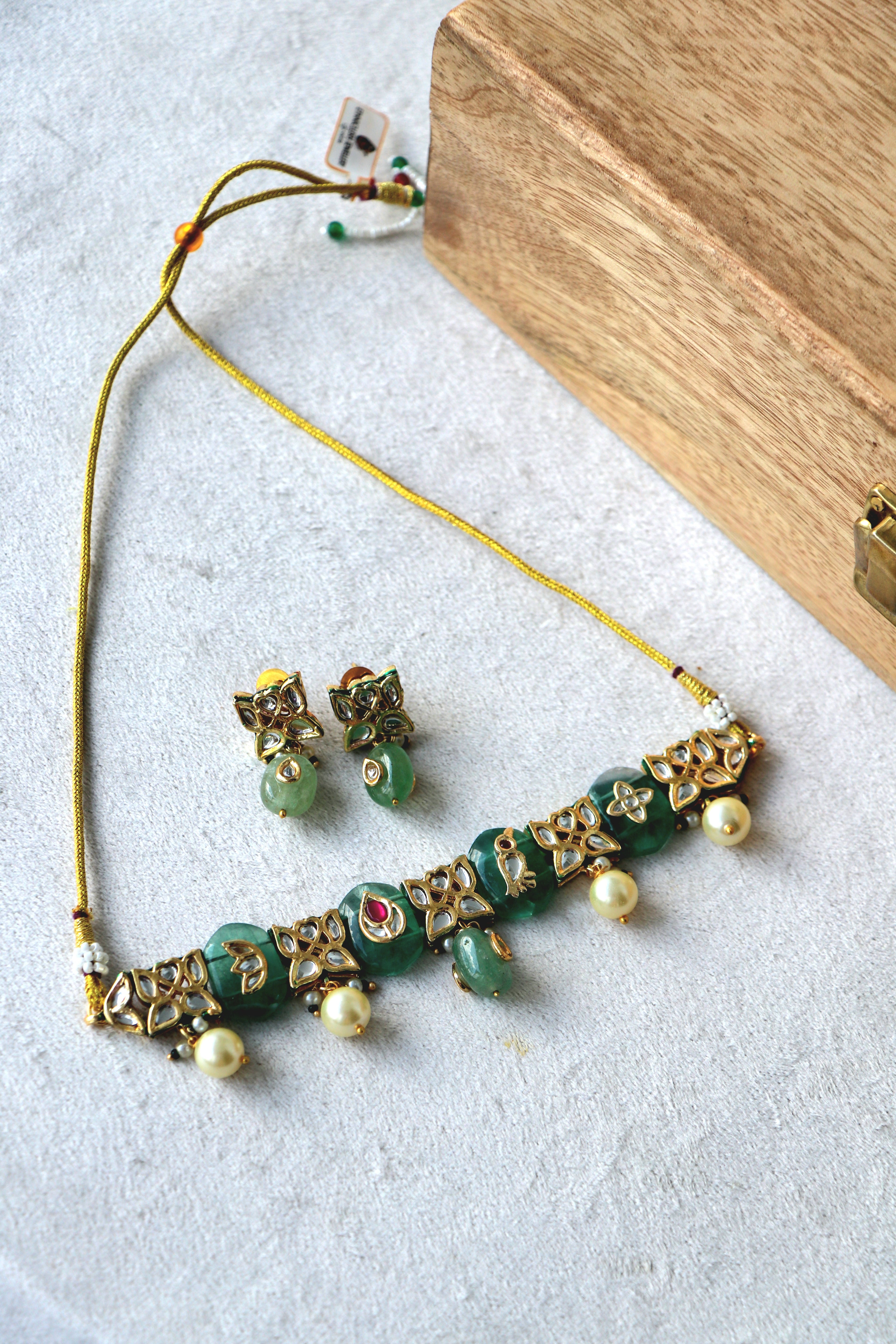 Green Chalcedony Pearl Pachi Gold Ethnic Necklace Set