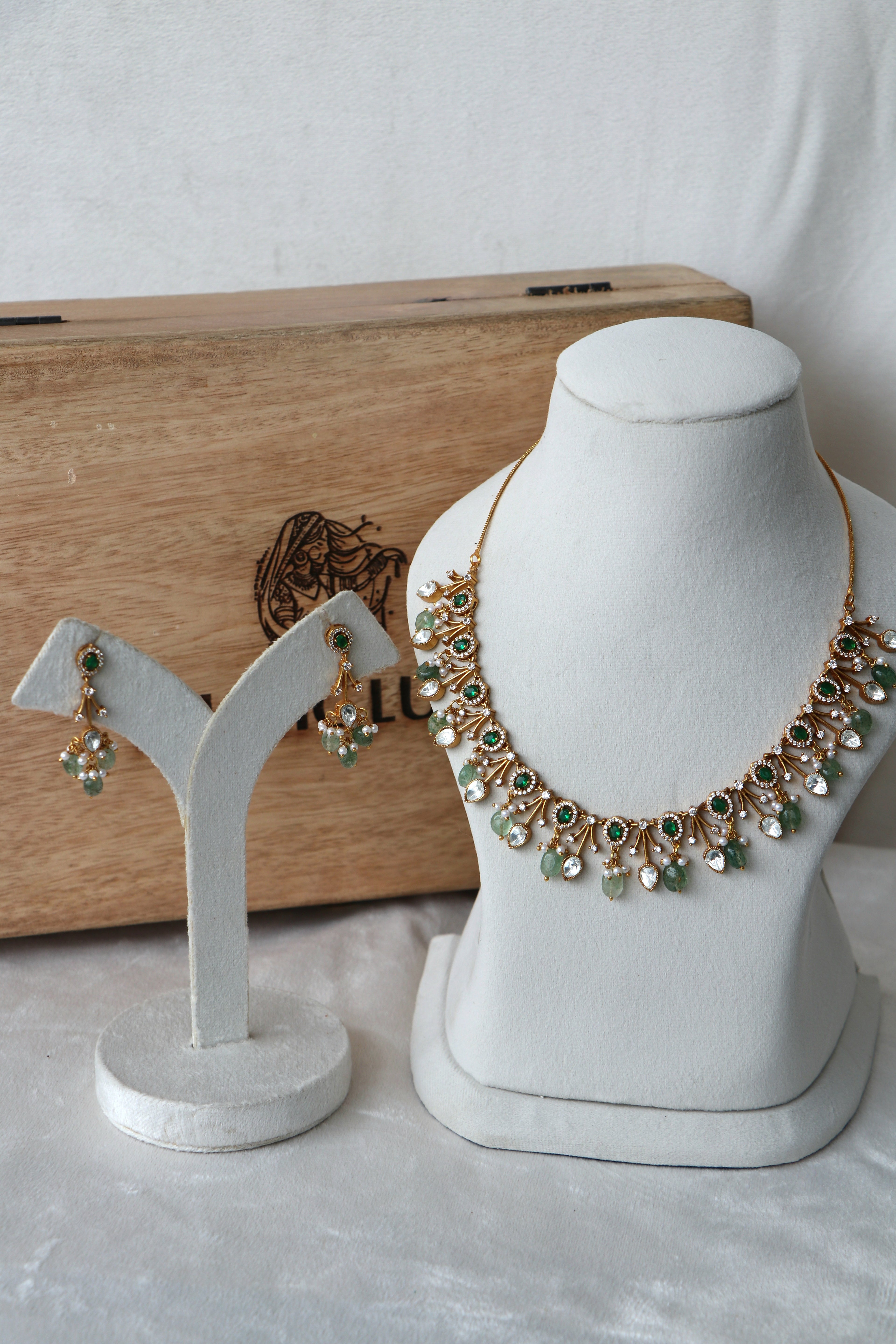 Green jade stone kundan Gold Necklace Earring Set
