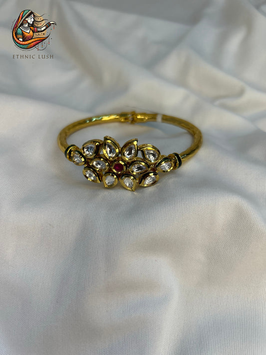 Gold-Plated Kundan Bangle Bracelet with Floral Motif