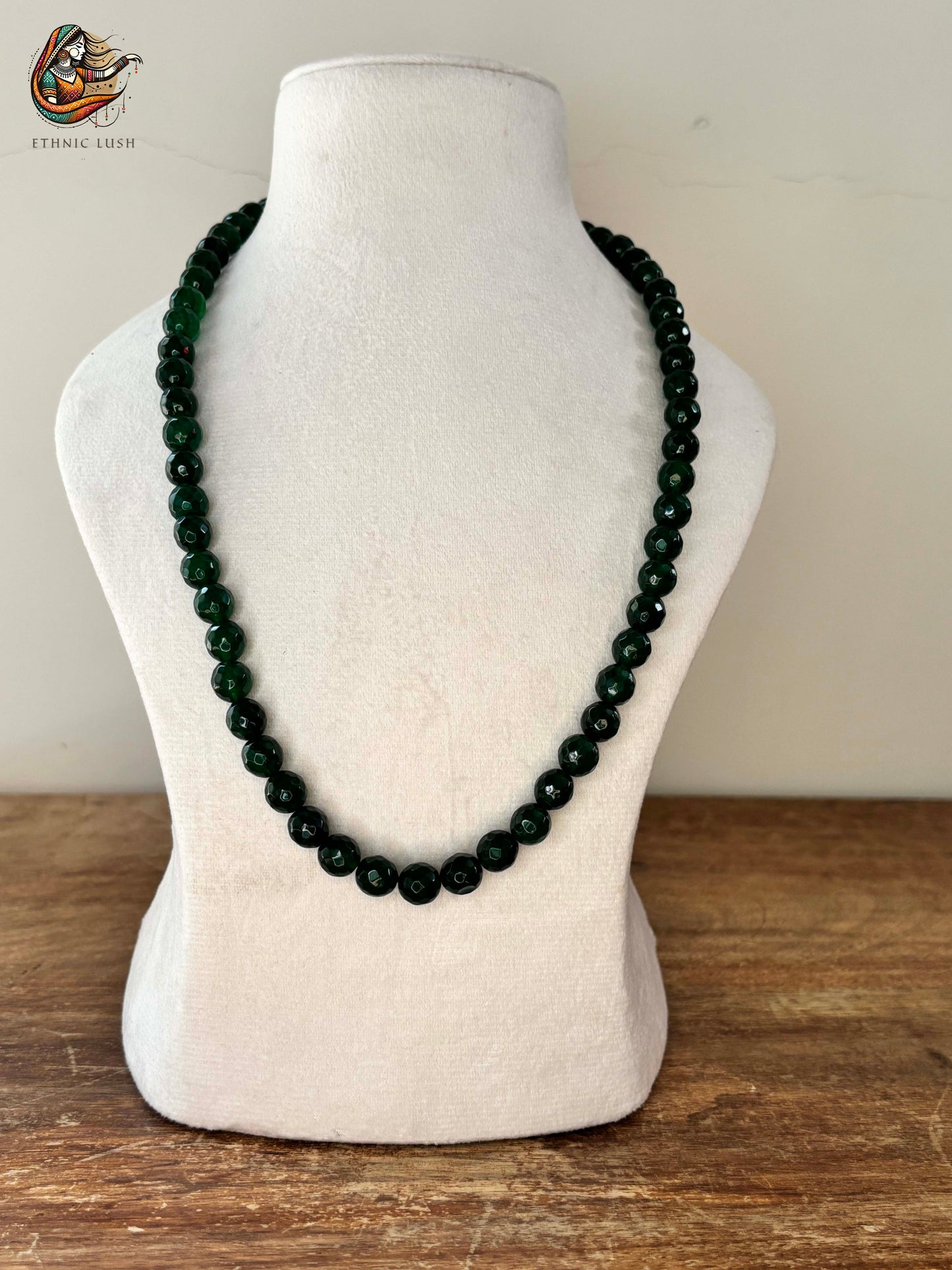 Classic Deep Green Beaded Necklace