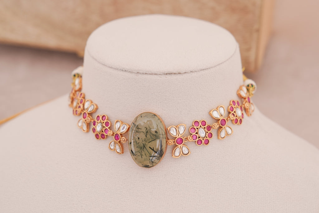 Prehnite Stone Kundan Floral Choker