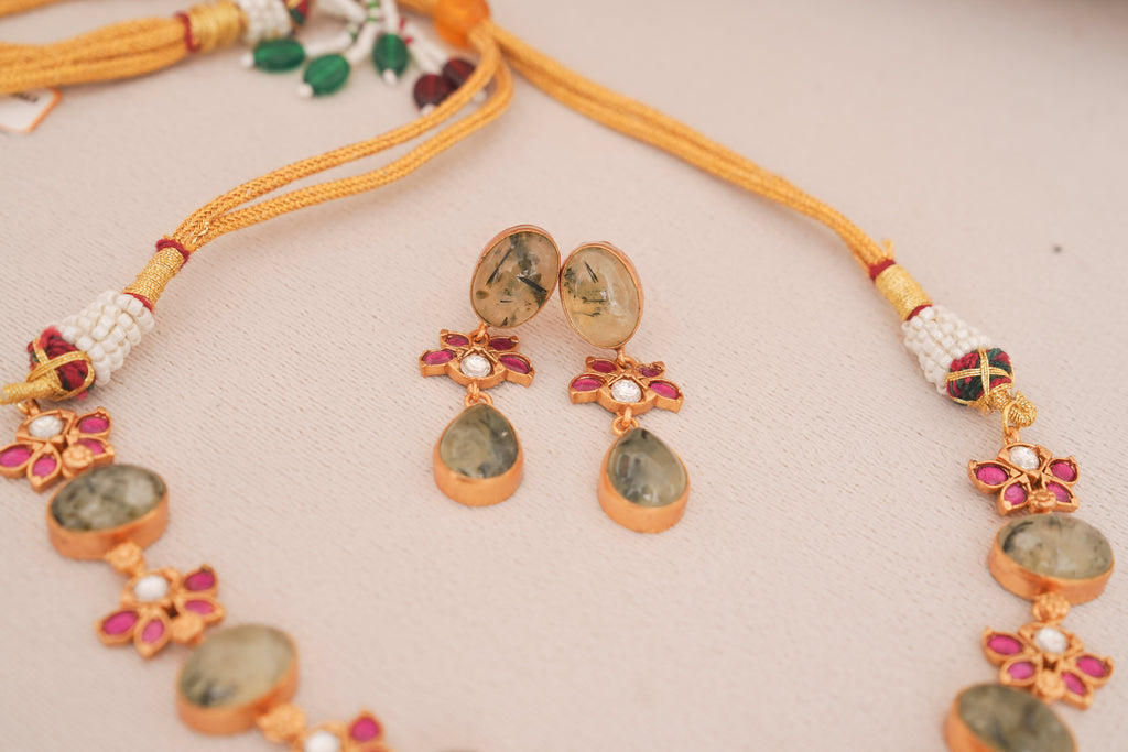 Prehnite Blossom Kundan Statement Necklace Set