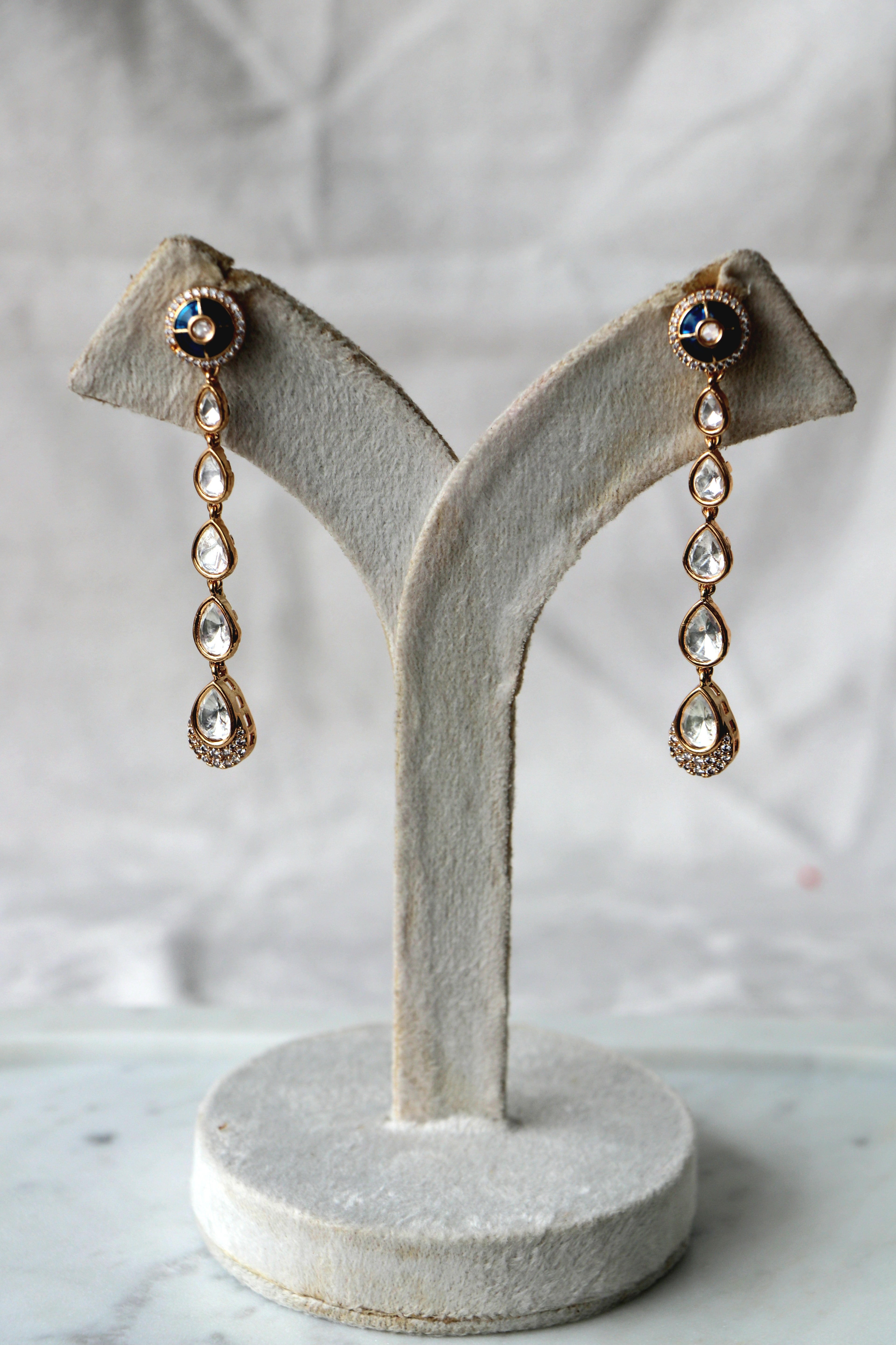 Kundan Luster Teardrop Earrings