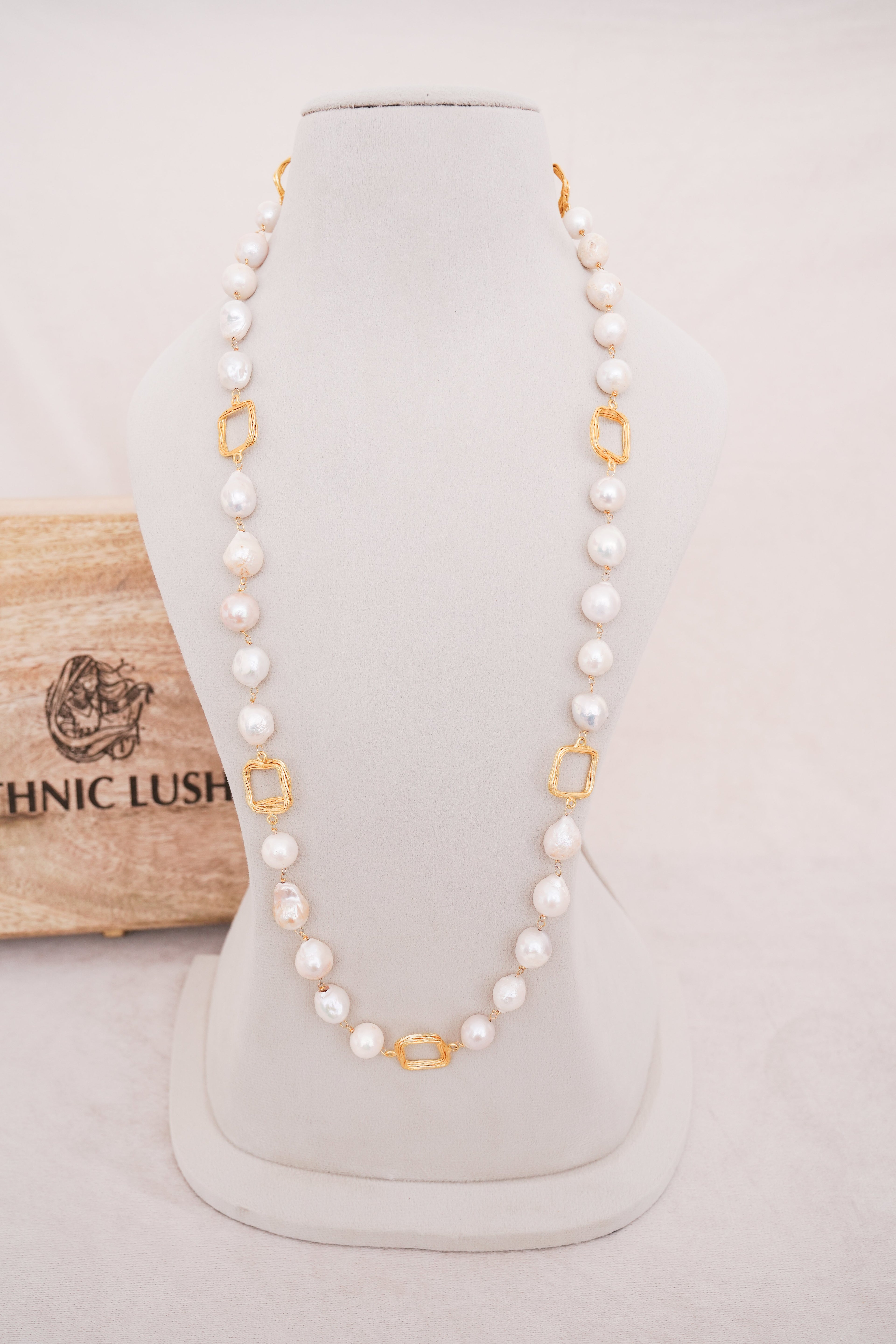 Freshwater Pearl Station Geometry Necklace