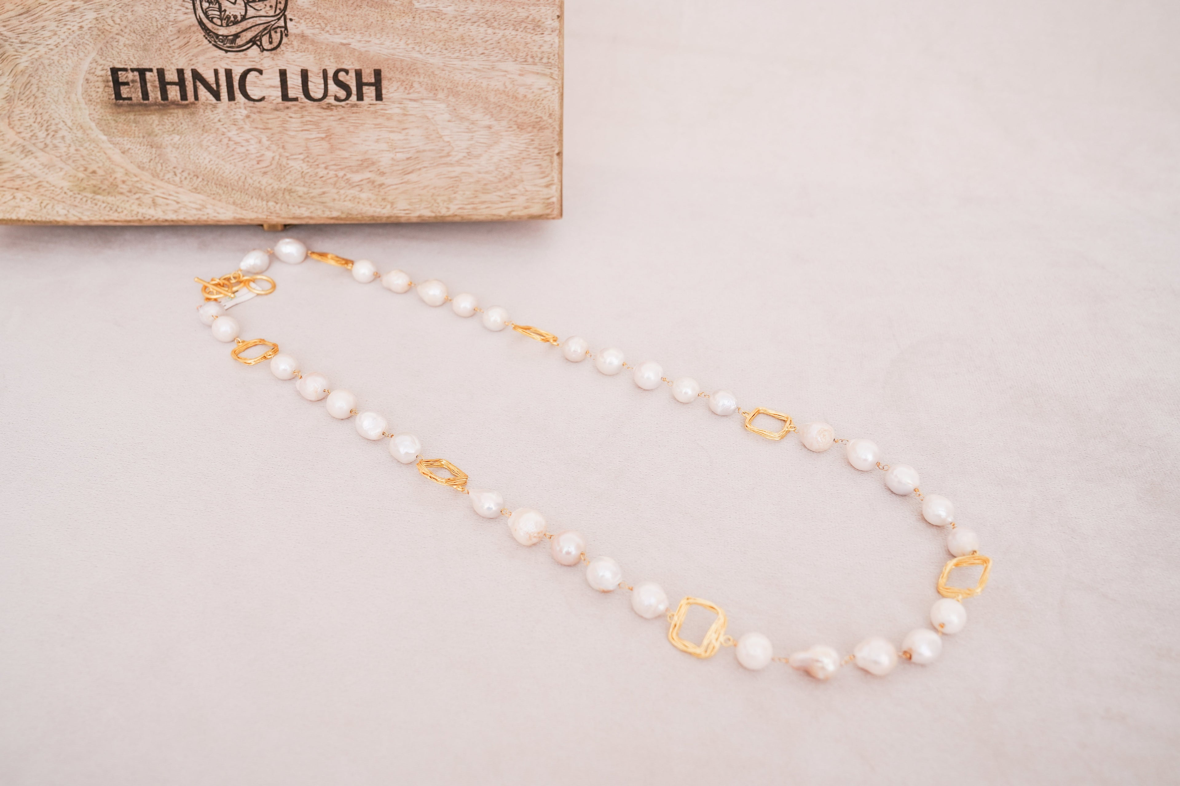 Freshwater Pearl Station Geometry Necklace