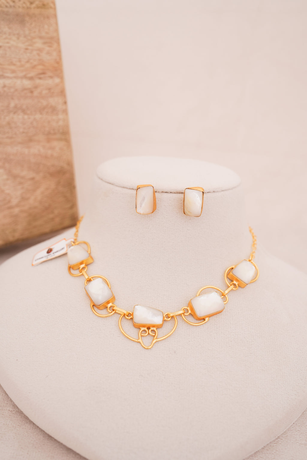 Luminous Moonstone Necklace Set