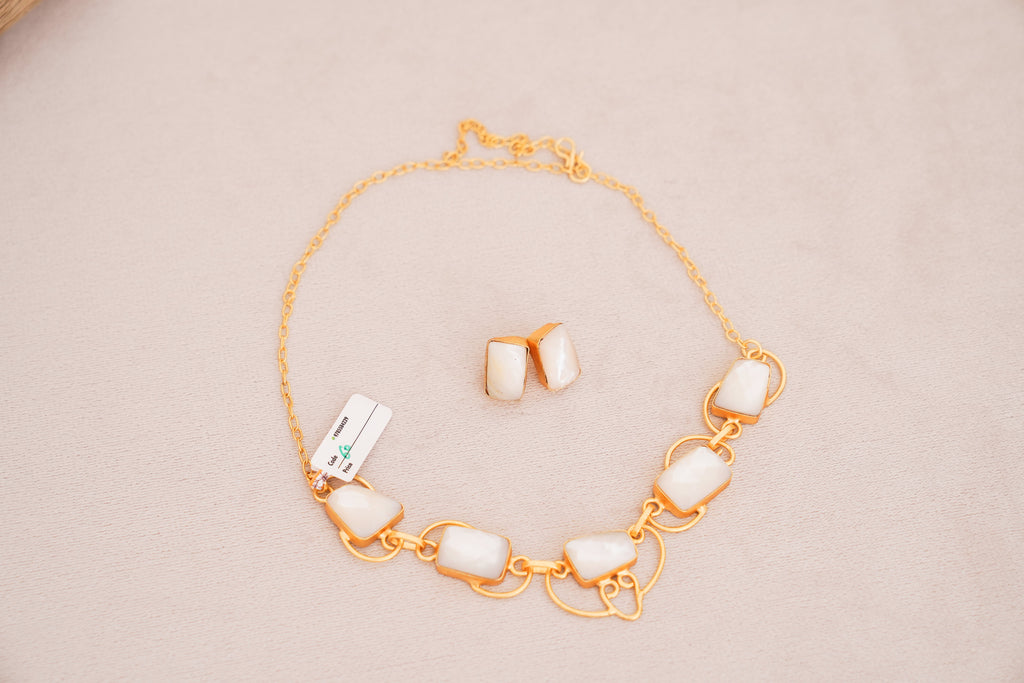 Luminous Moonstone Necklace Set