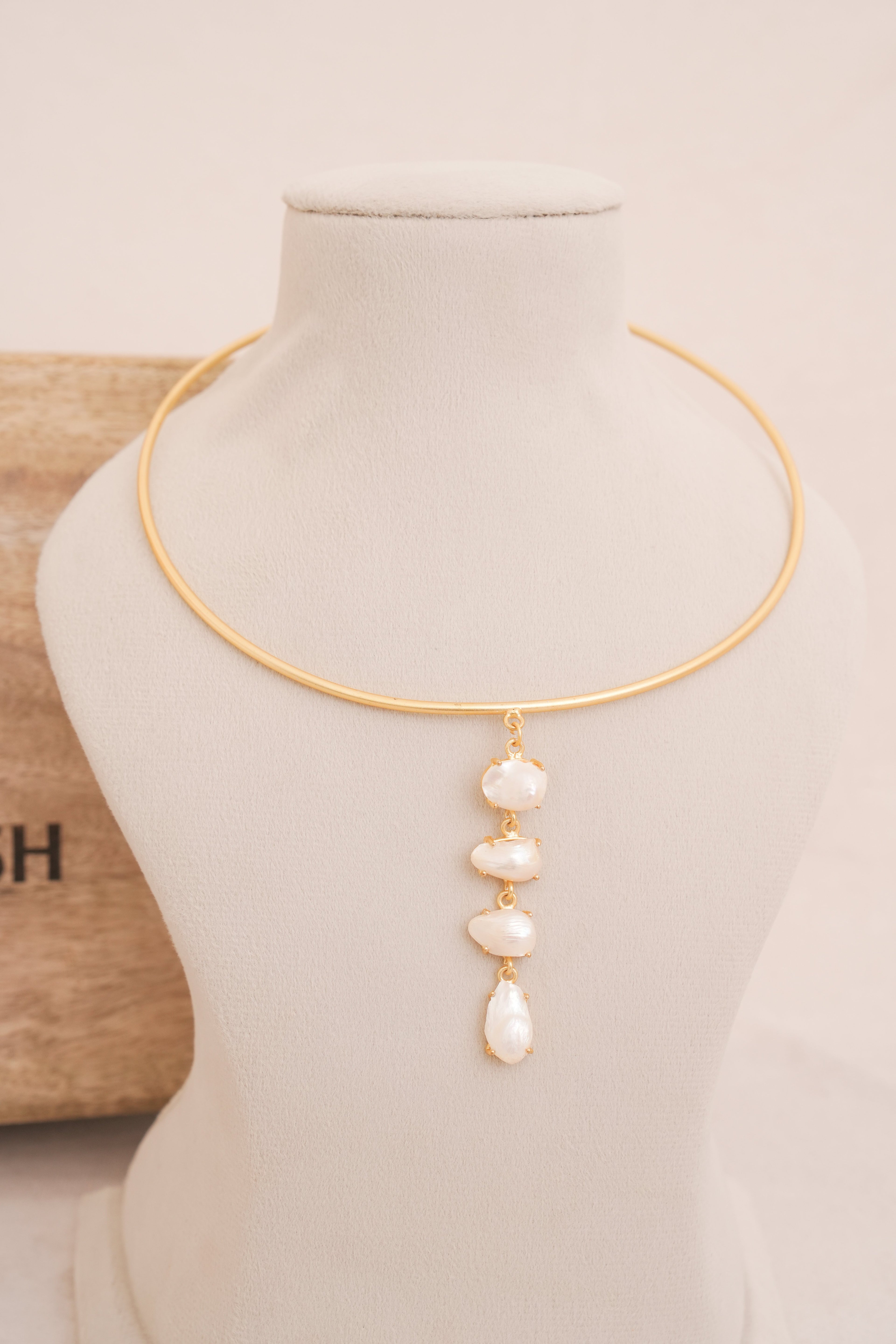 Luminous Baroque Pearl Drop Hasli