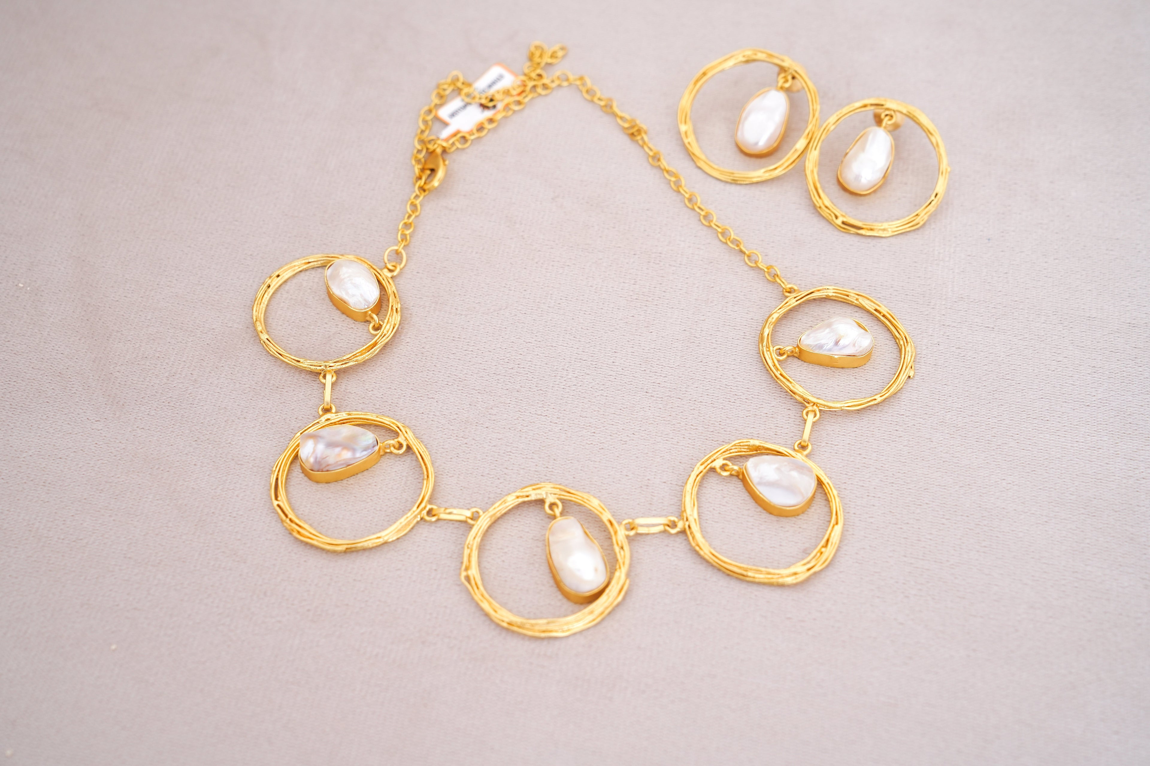 Lunar Pearl Circle Set