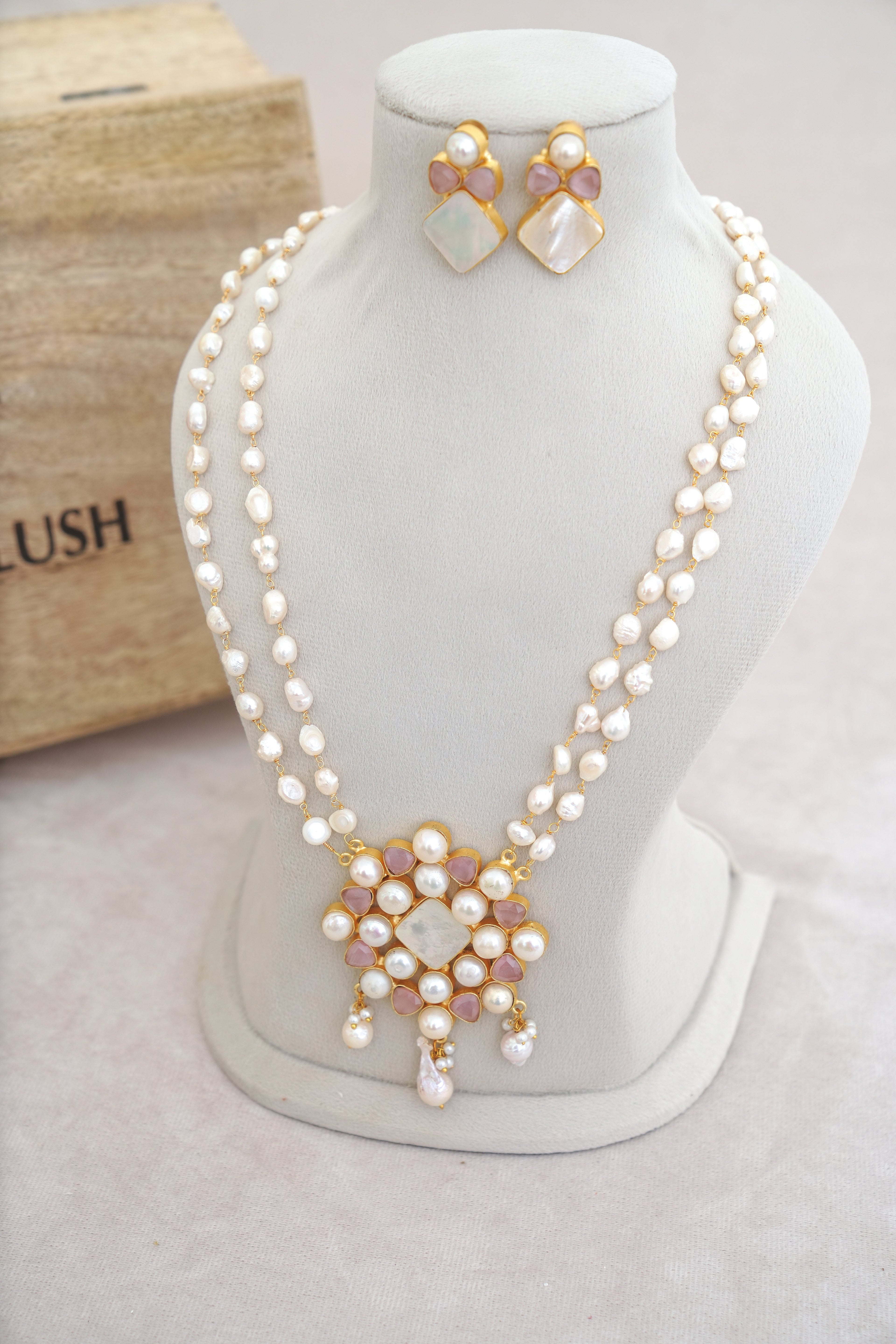 Boroque Pearl Assorted Necklace