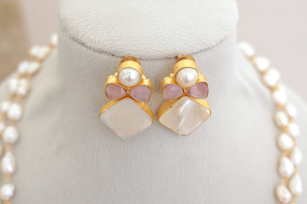 Boroque Pearl Assorted Necklace