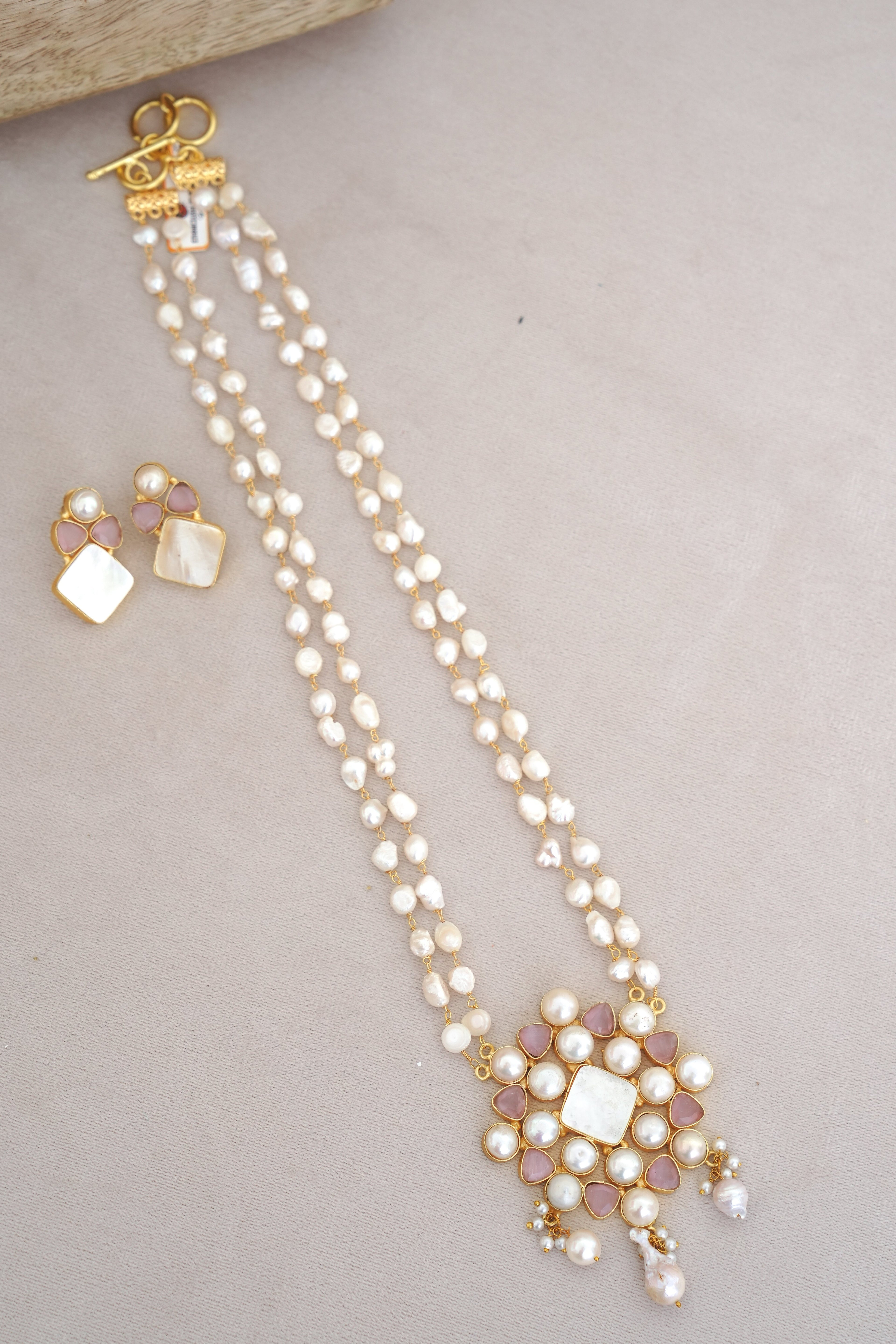 Boroque Pearl Assorted Necklace