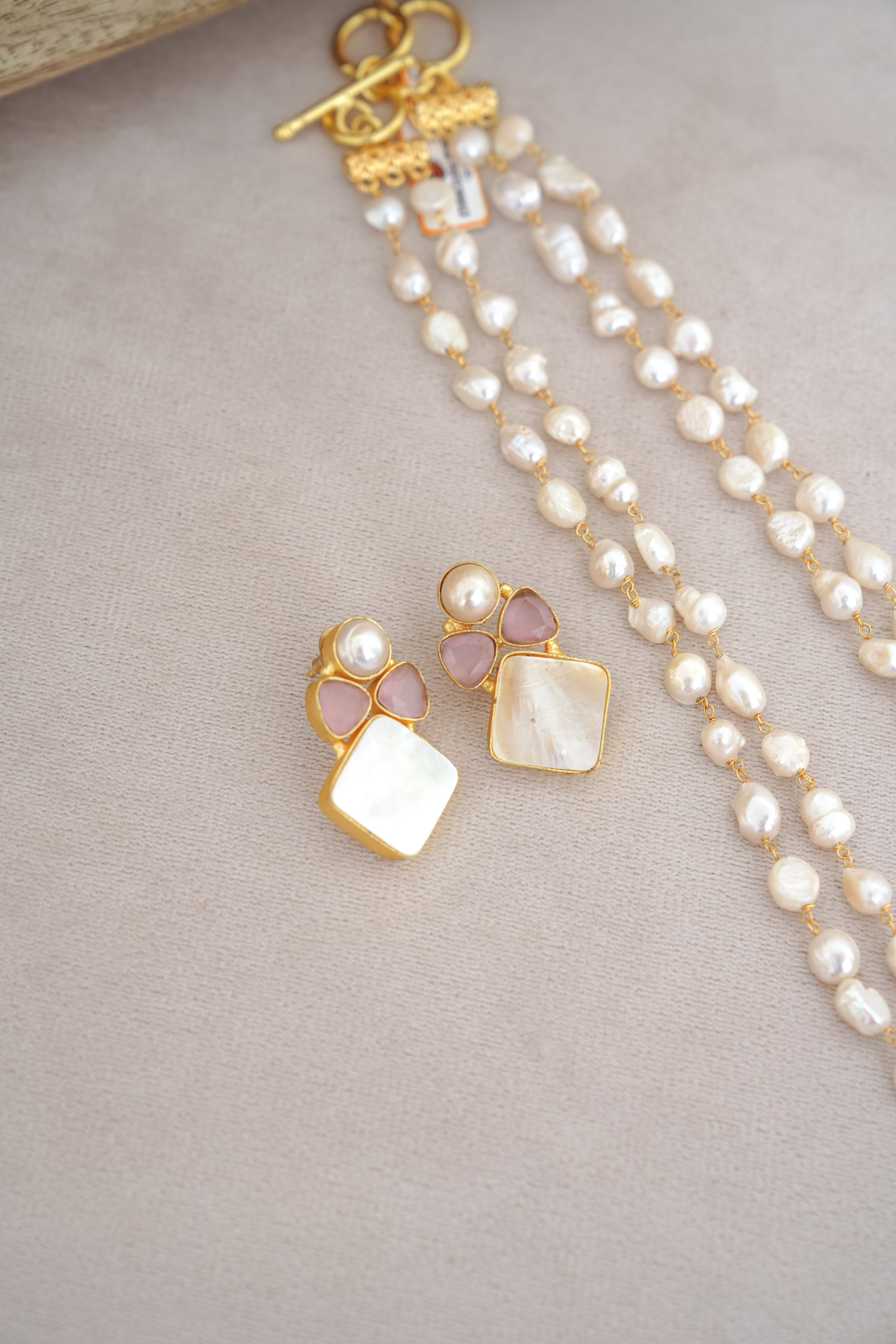 Boroque Pearl Assorted Necklace