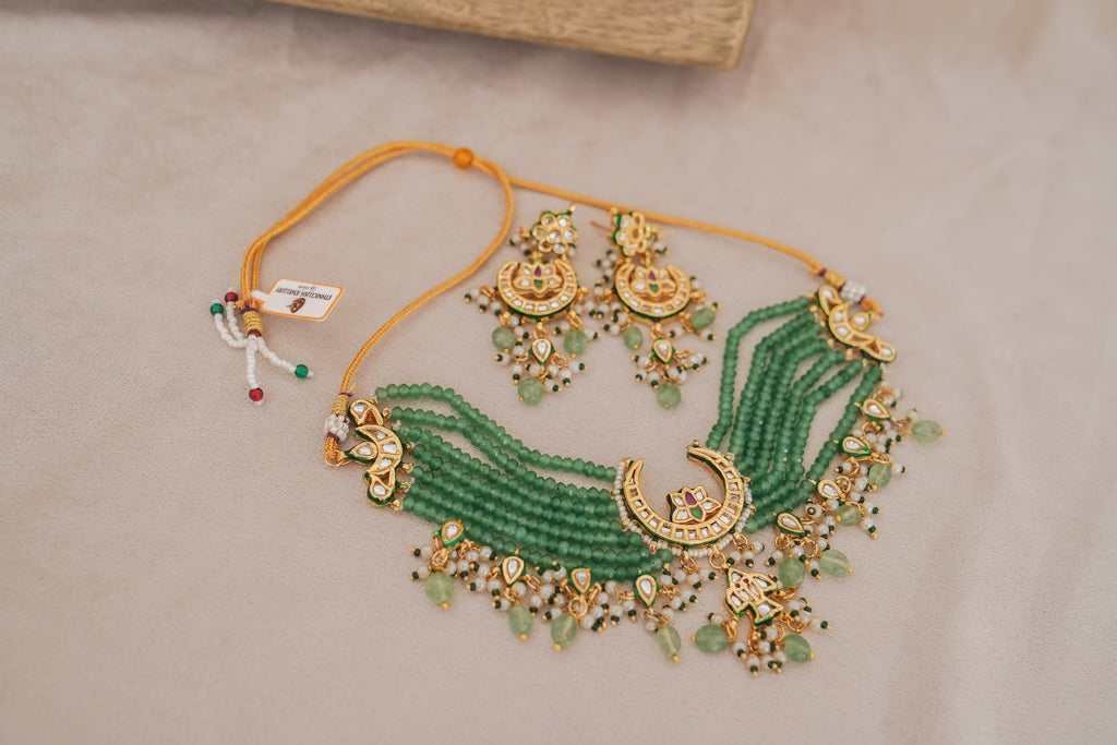 Kundan Floral Layered Necklace Set detail