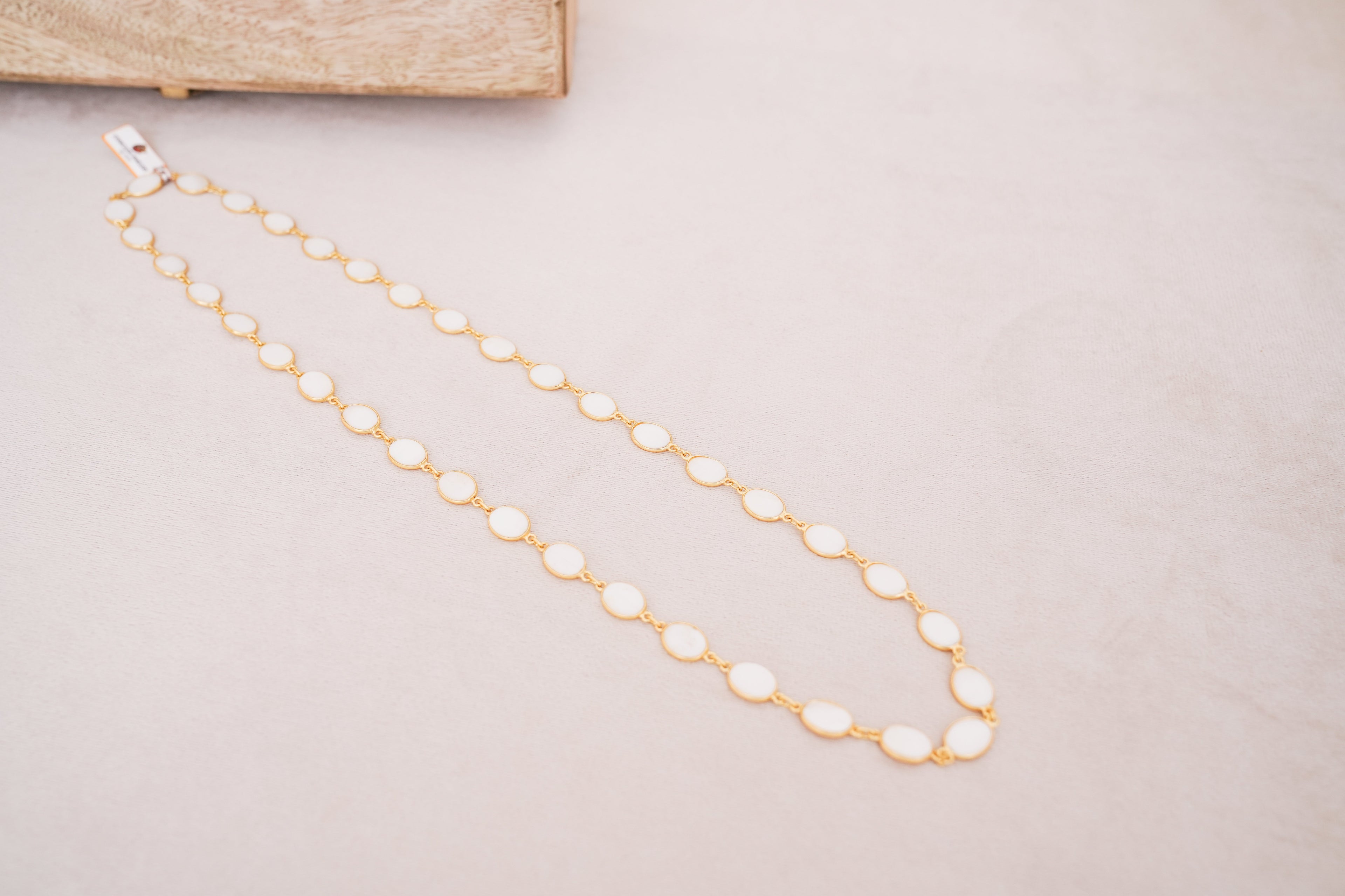 Natural Mother of Pearl Oval Necklace