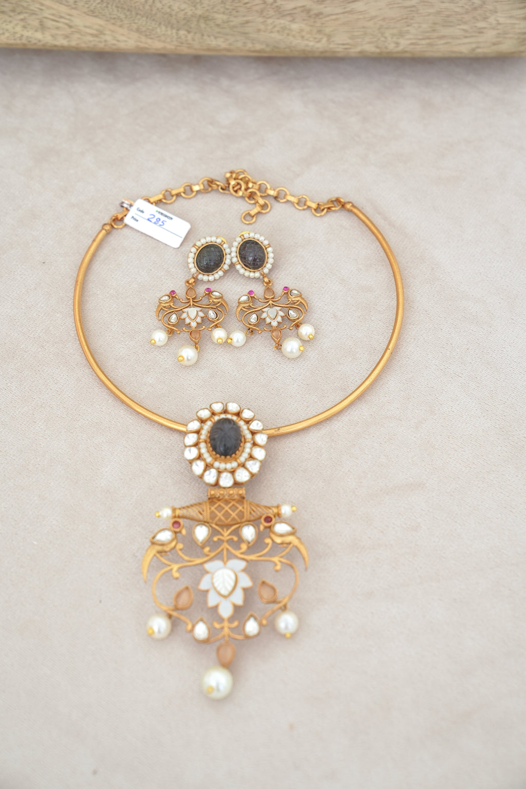 Onyx Bloom Choker  Earrings Set