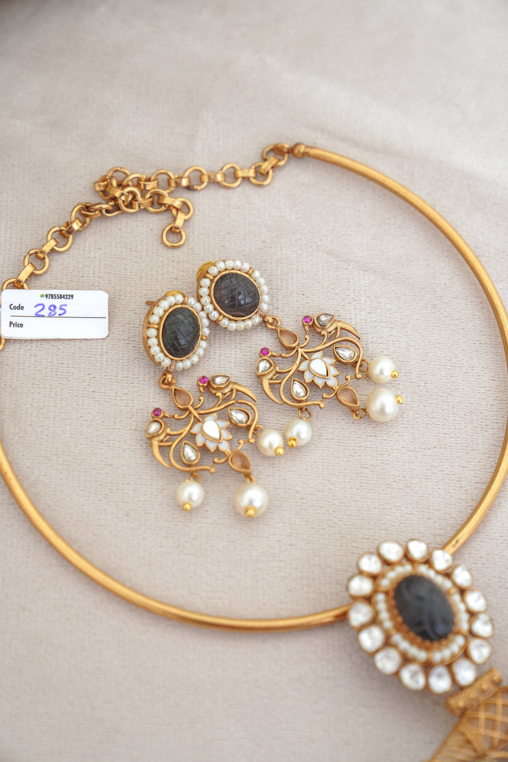 Onyx Bloom Choker  Earrings Set