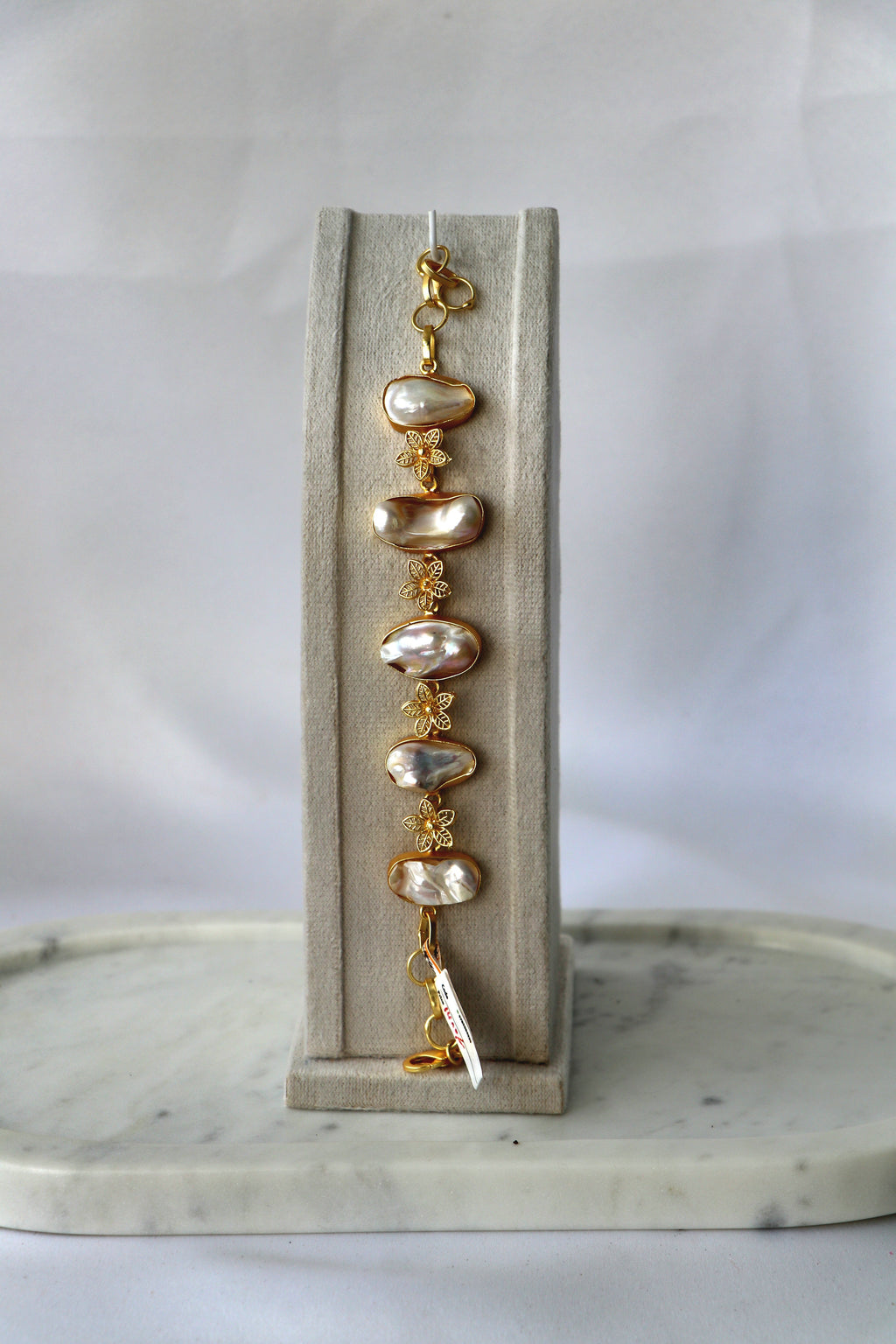 Baroque Pearl Bloom Gold Bracelet