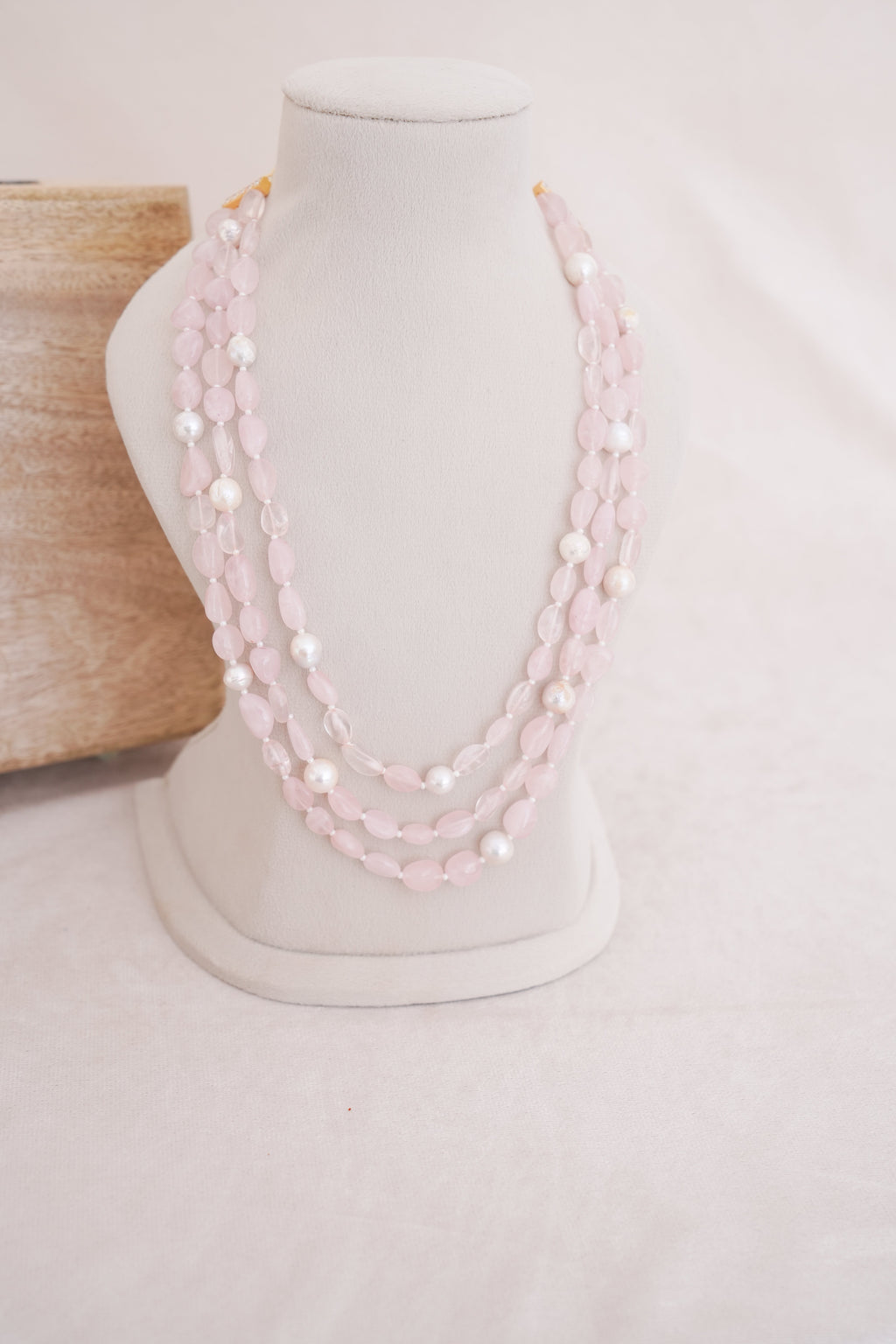 Elegant Pink Rose Quartz Layered Pearl Necklace