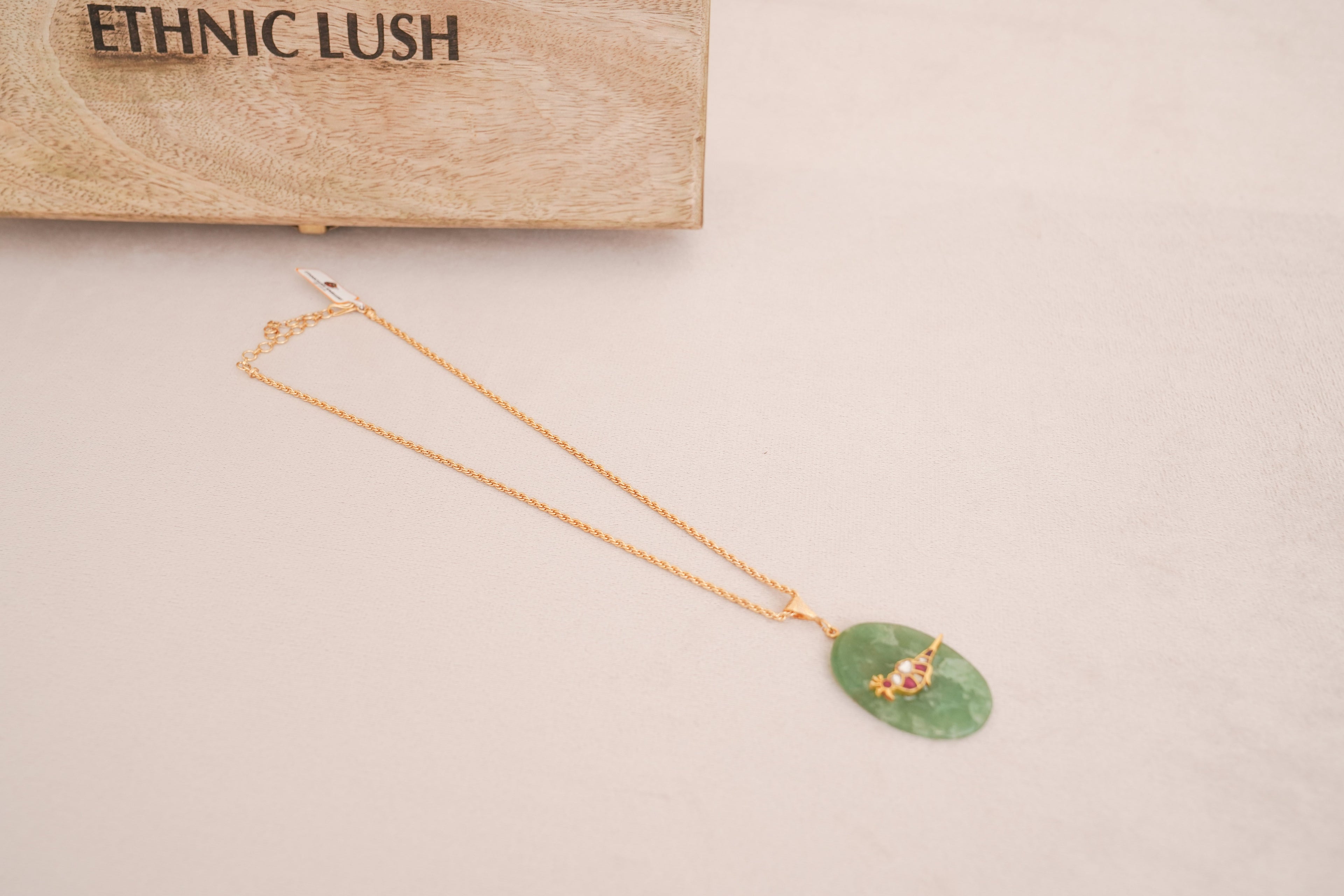 Oval Green Aventurine Statement Pendant Necklace with Kundan Accent
