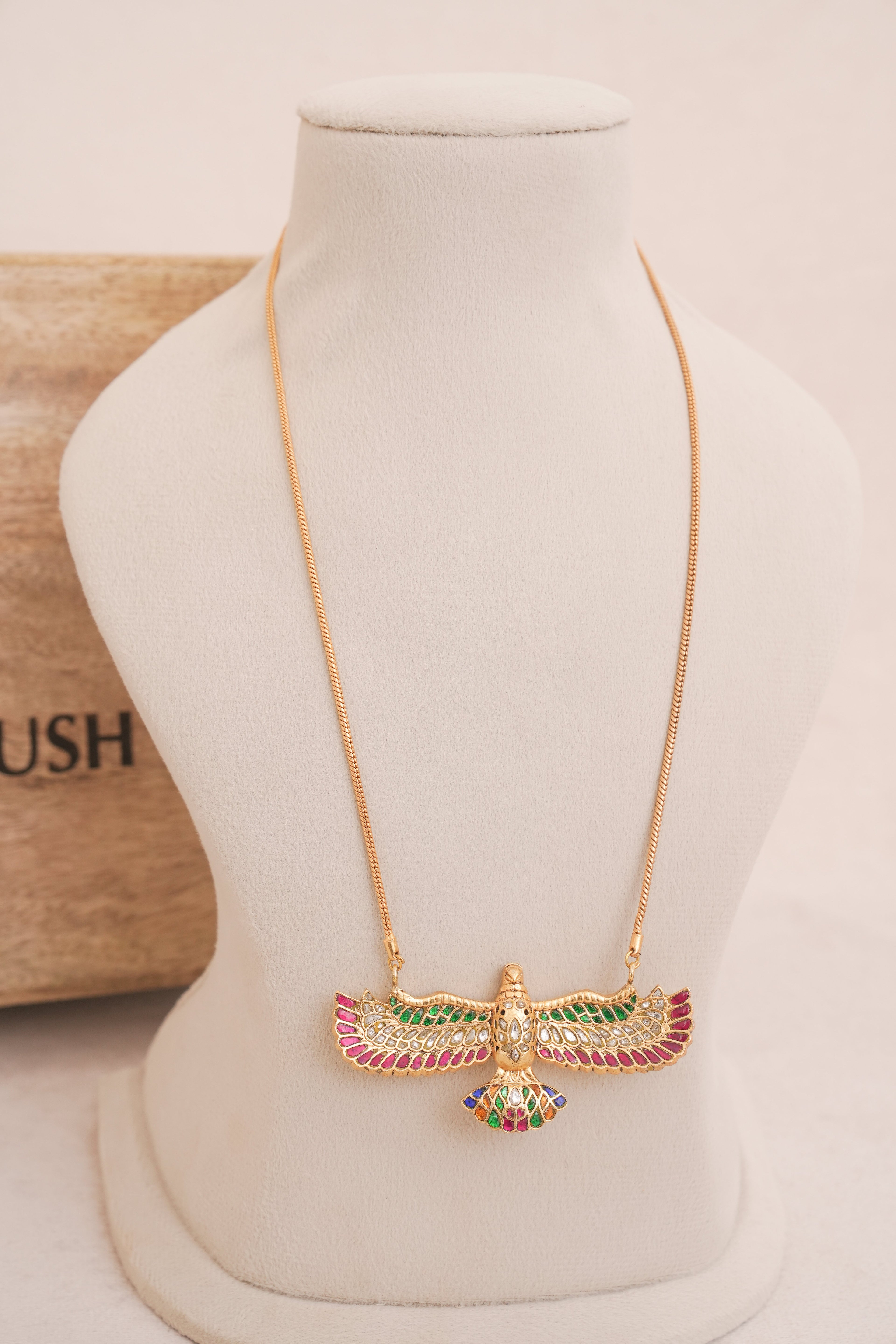 Garuda inspired Jadau Kundan Pendant