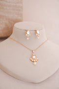 Regal Minimal Kundan Pendant Necklace with Earrings