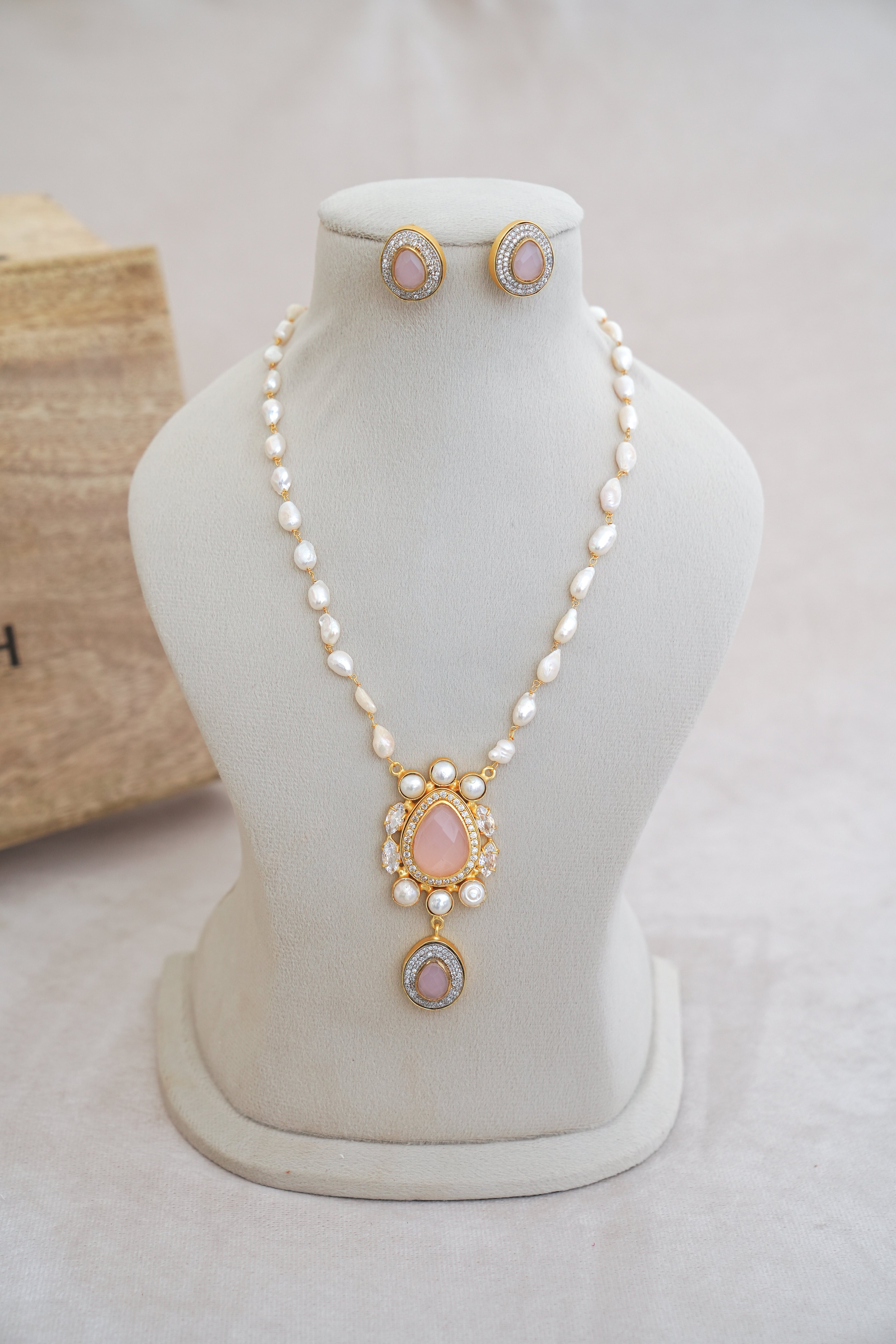 Rose Quartz  Pearl Radiance Set