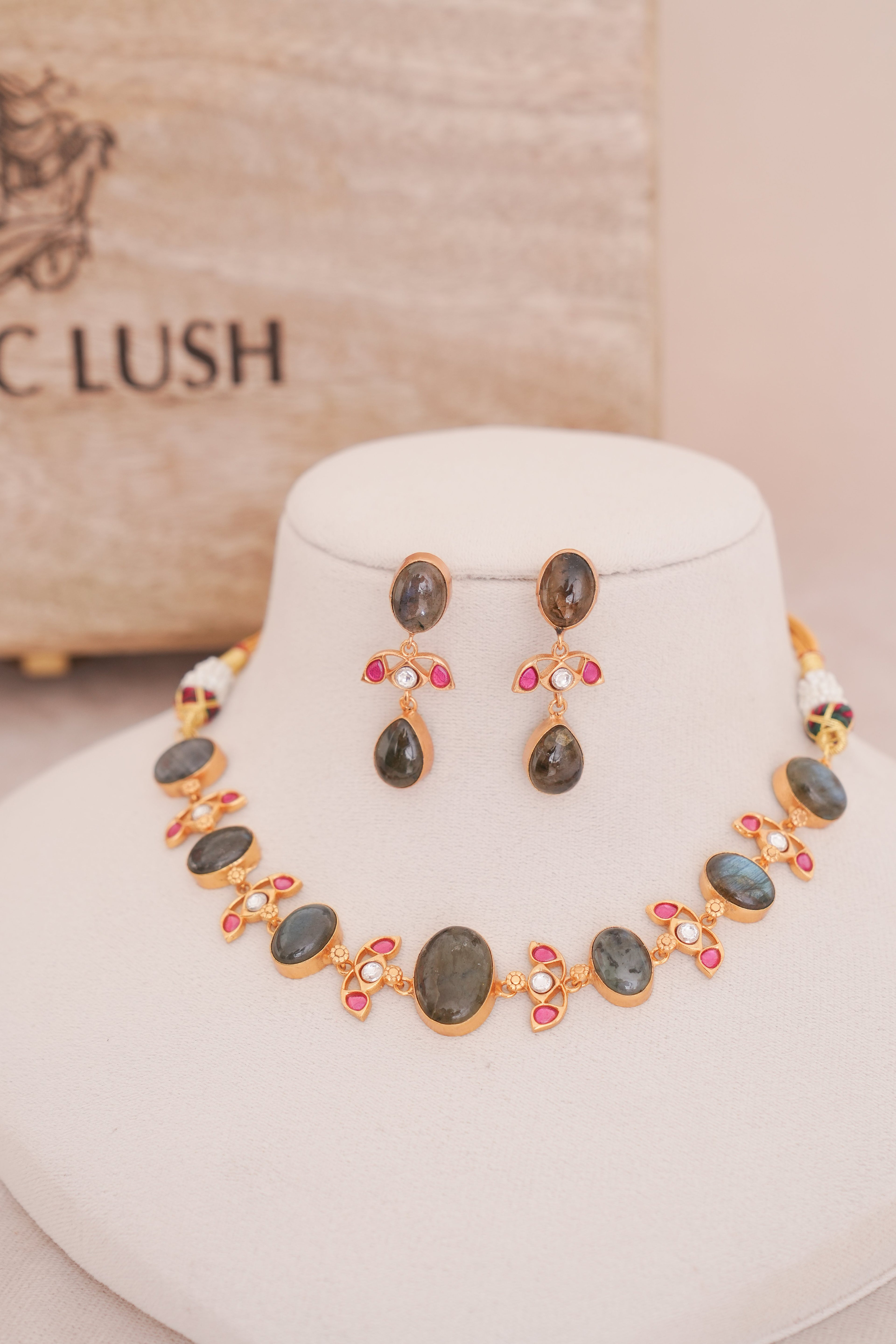 Natural Labrodrite Gemstone & Kundan Floral Necklace Set