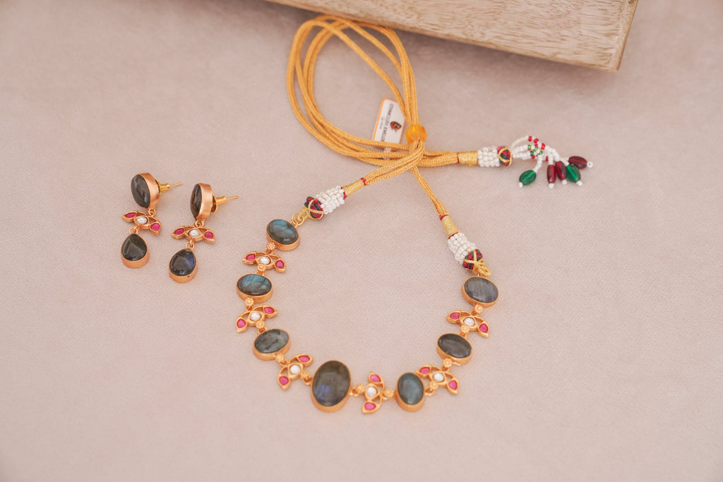 Natural Labrodrite Gemstone & Kundan Floral Necklace Set