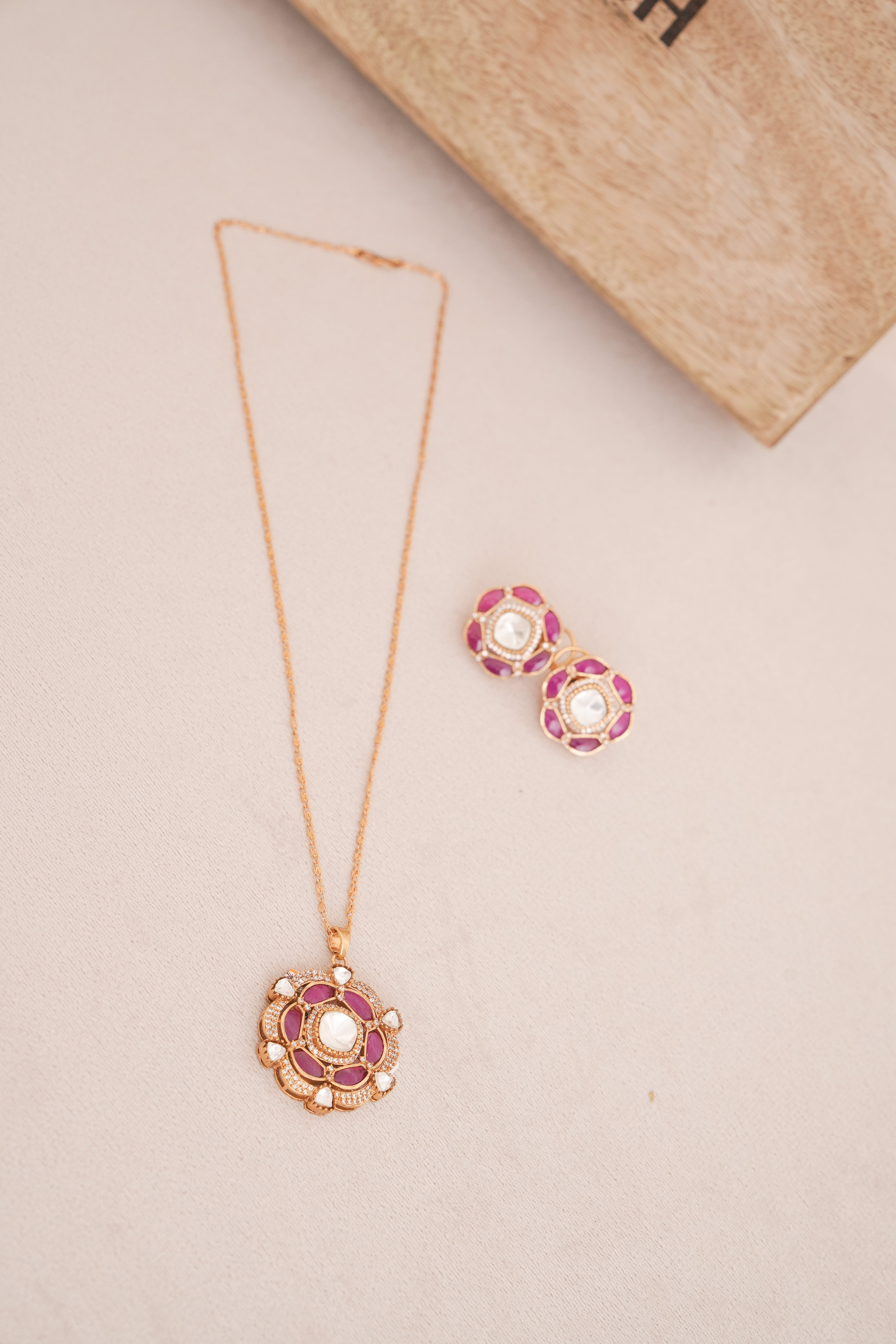 Pink Kundan Floral Pendant Set