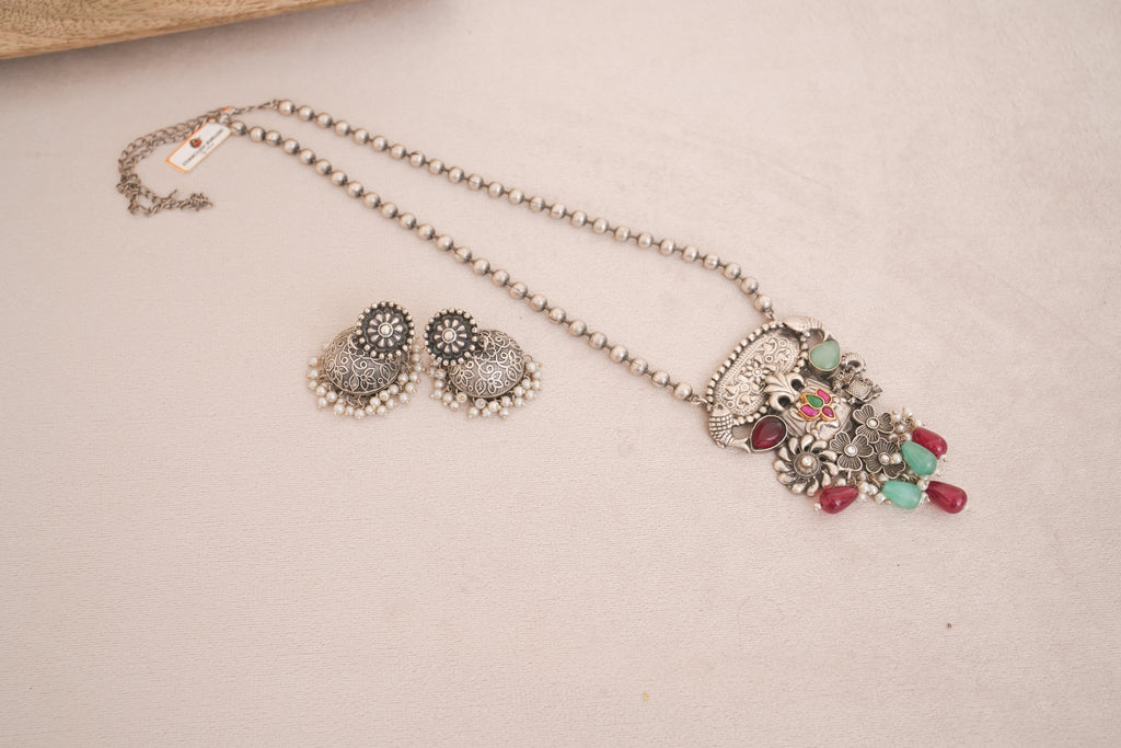 Oxidised Thappa work Floral Kundan Necklace Set