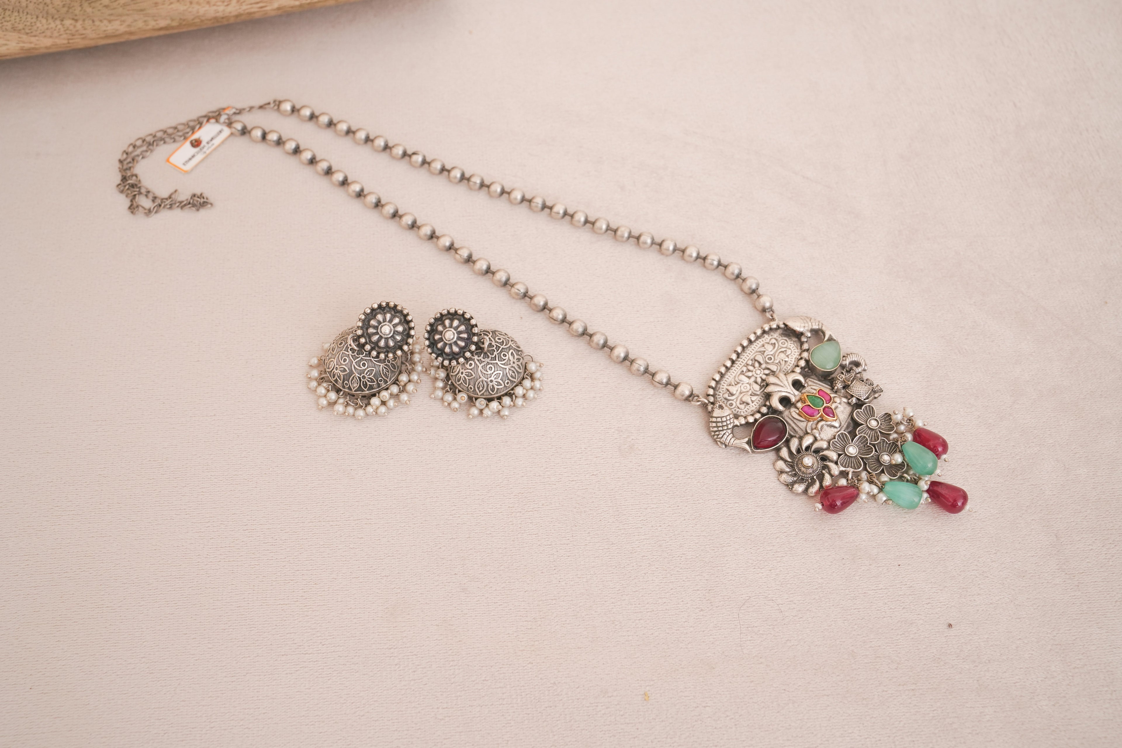 Oxidised Thappa work Floral Kundan Necklace Set