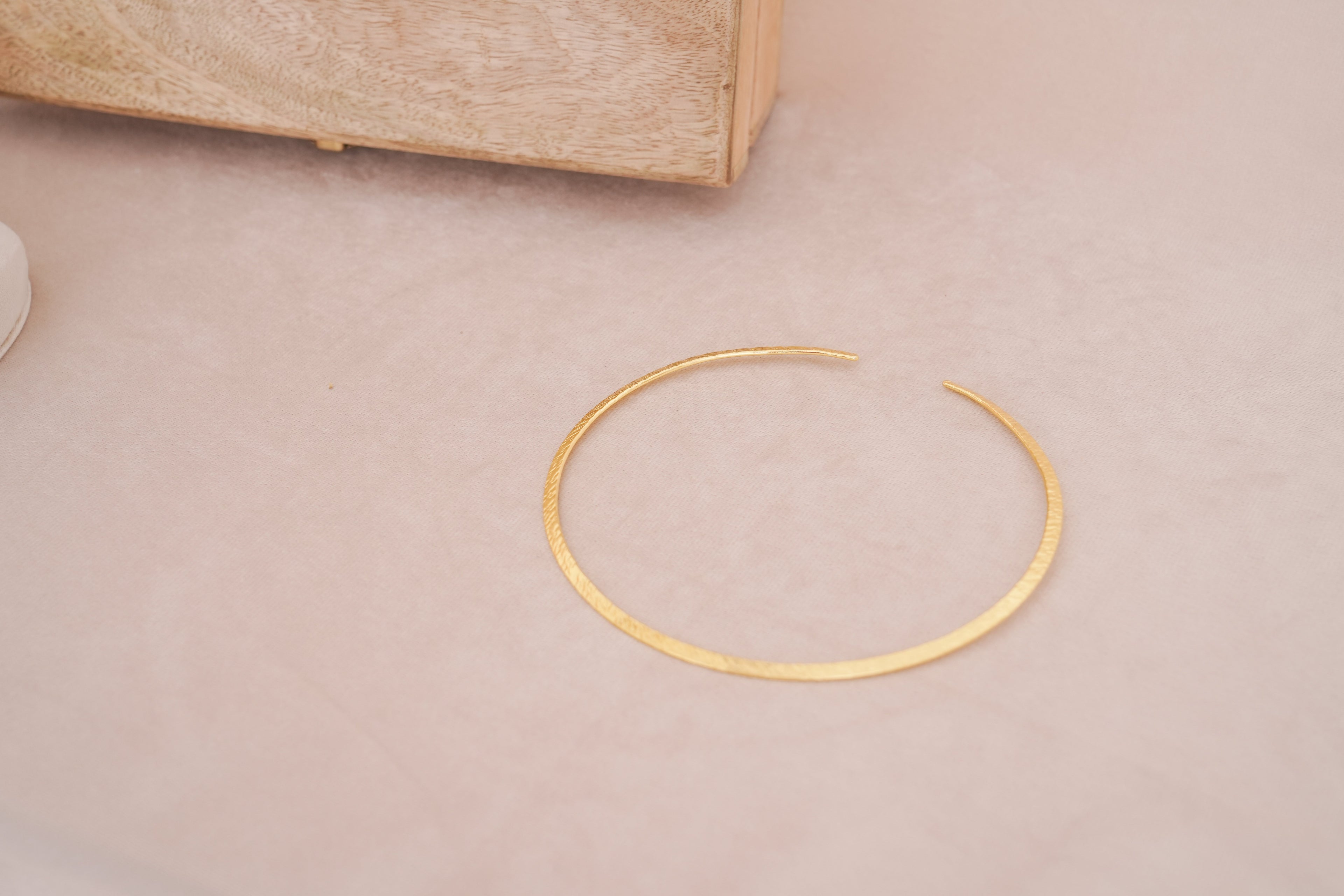 Sunlit Textured Brass Hasli Necklace
