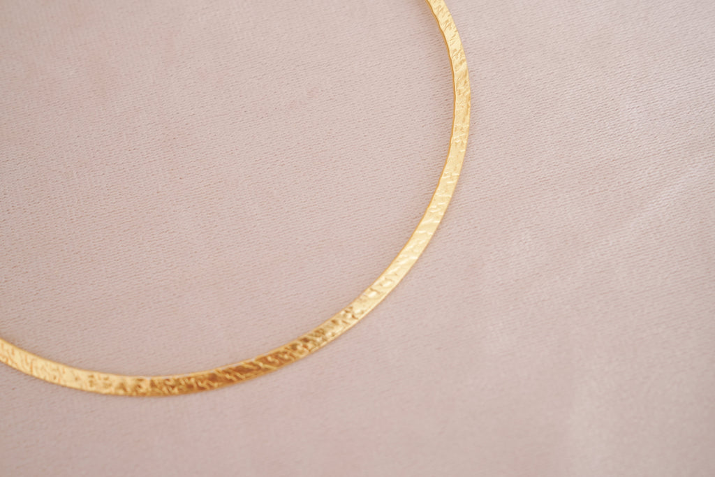 Sunlit Textured Brass Hasli Necklace