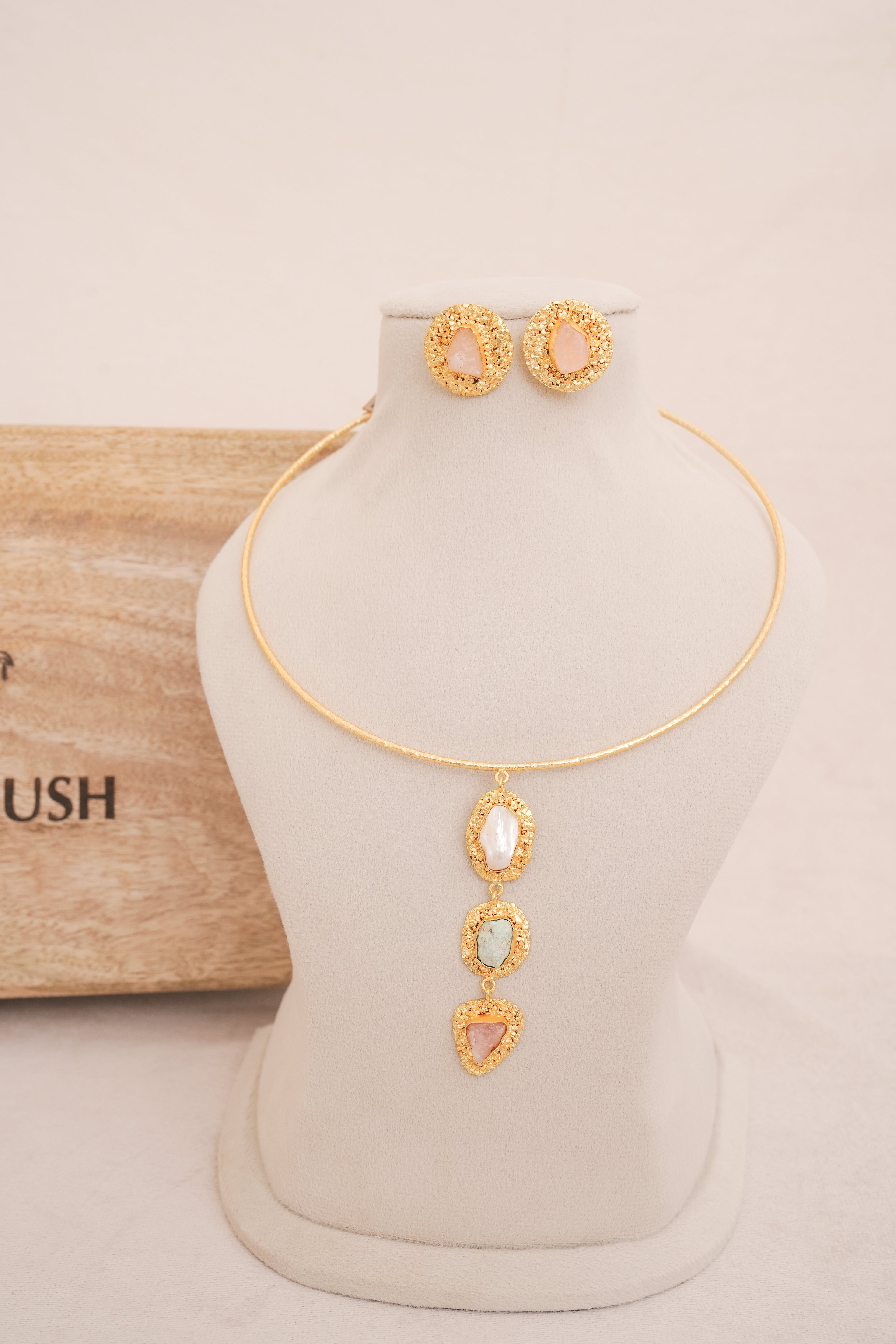 Raw stone Cascade Statement Hasli Set