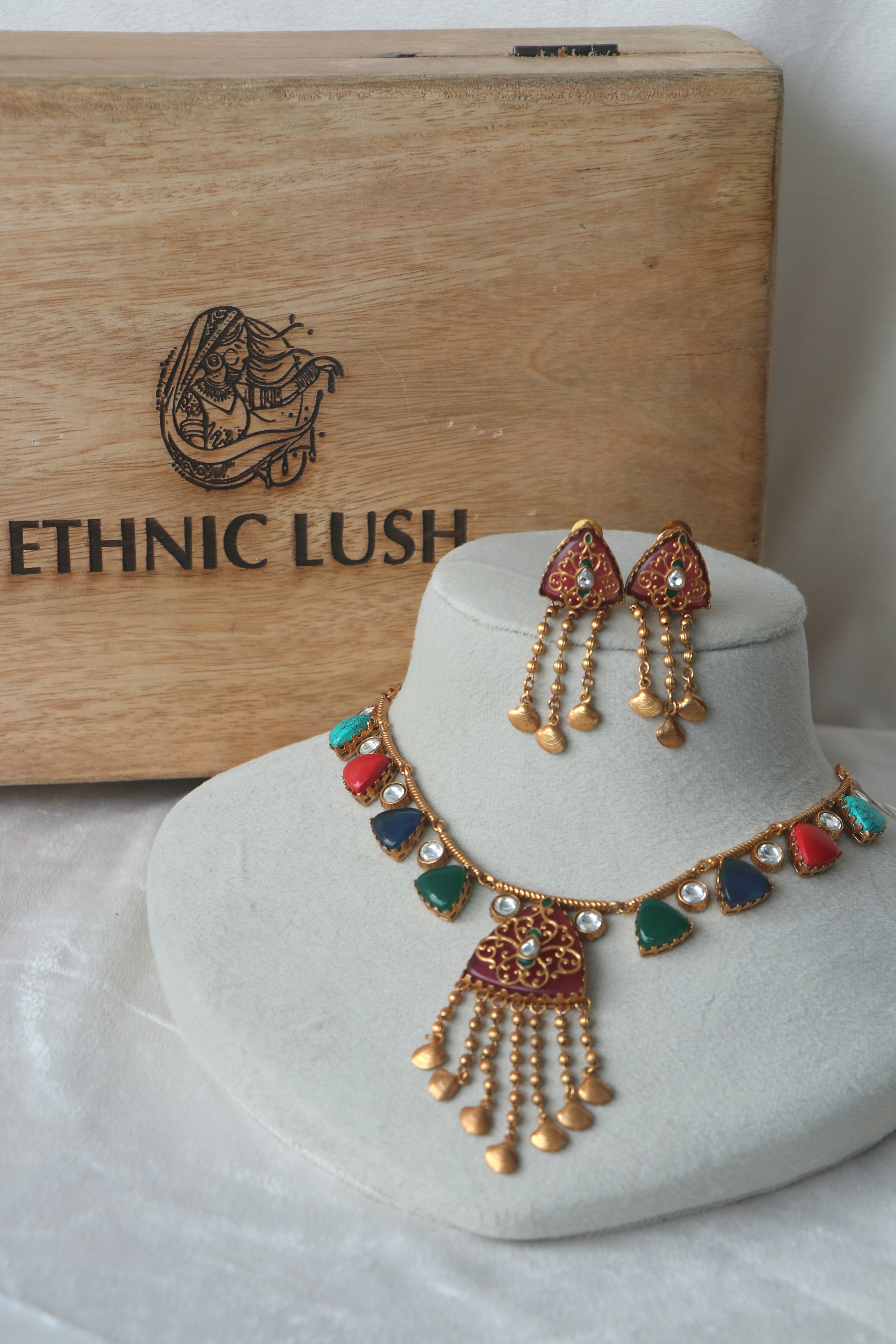 Multi Stone Inlay Necklace Set