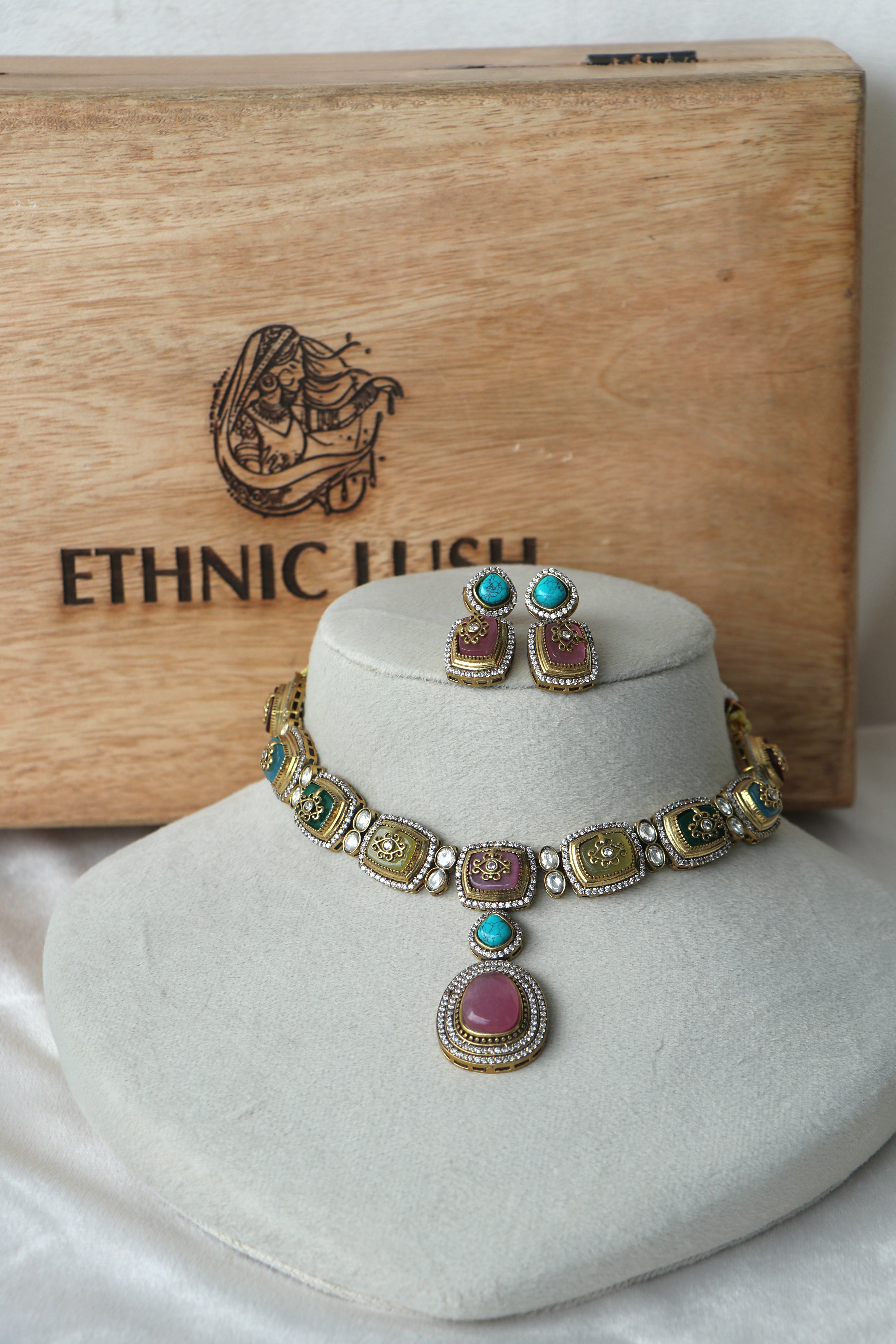 Victorian Turquoise Pink Kundan Inlay Necklace Set
